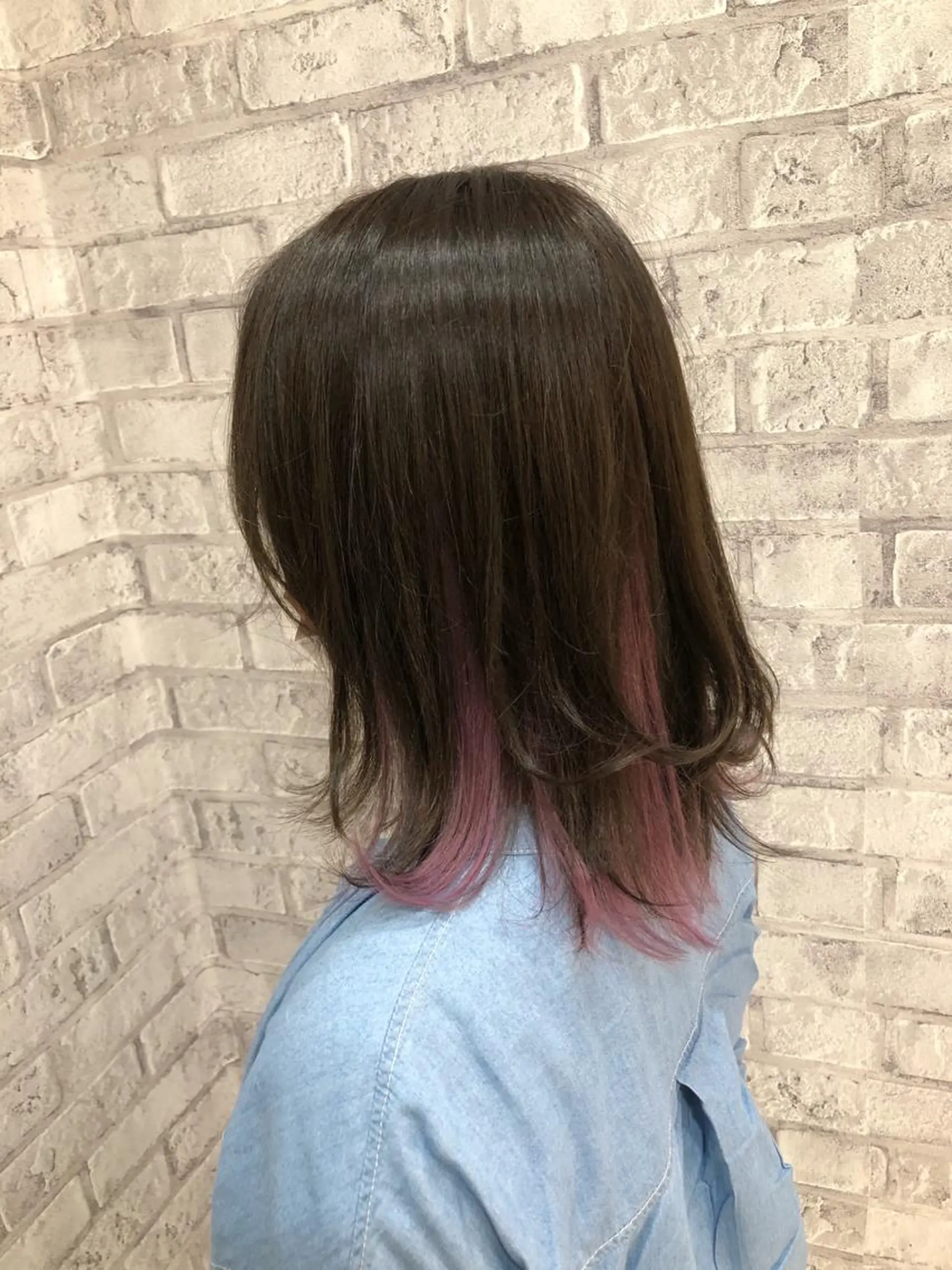 ショート カラー ヘアアレンジ ブリーチ イヤリングカラー インナーカラー ピンクカラー ボブ カット ヘアカラー トリートメント 秋山 幸太のヘアスタイル