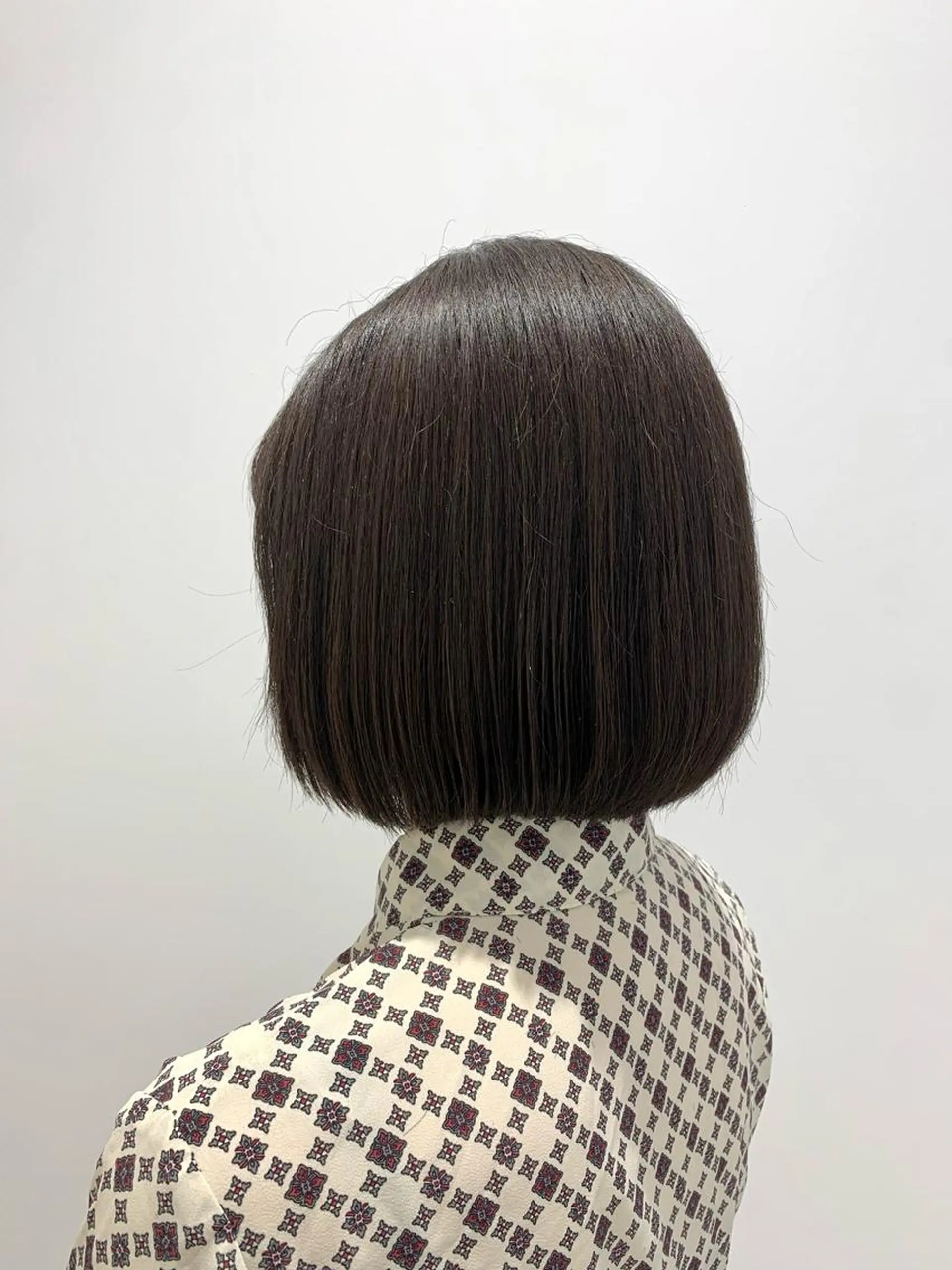 カラー グレージュ オリーブグレージュ オリーブグレー カット ヘアカラー トリートメント ボブ/縮毛矯正 /佐藤　奈巳のヘアスタイル