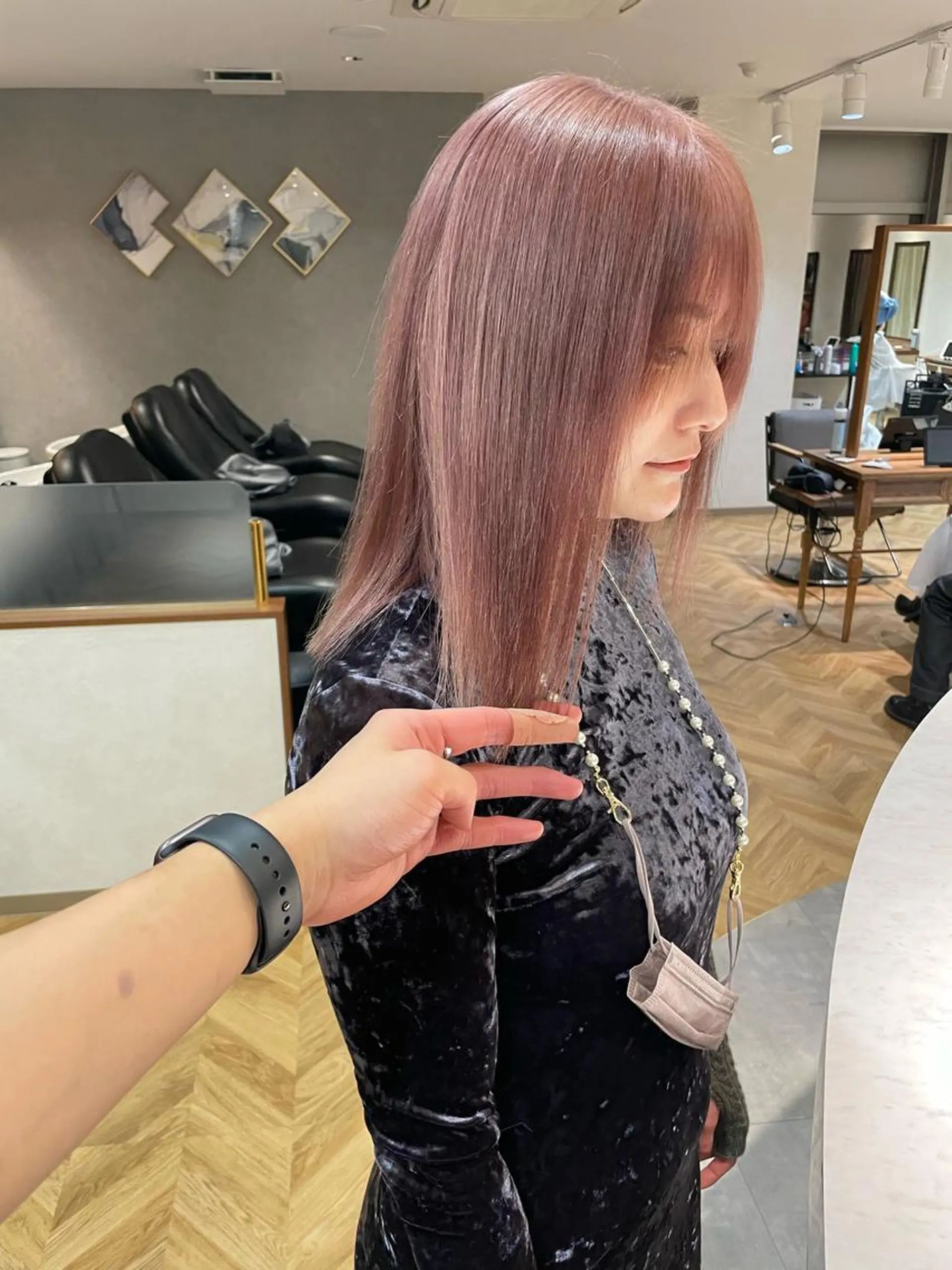 ミディアム ViVIE所属・VIVIE天神 ブリーチのヘアスタイル