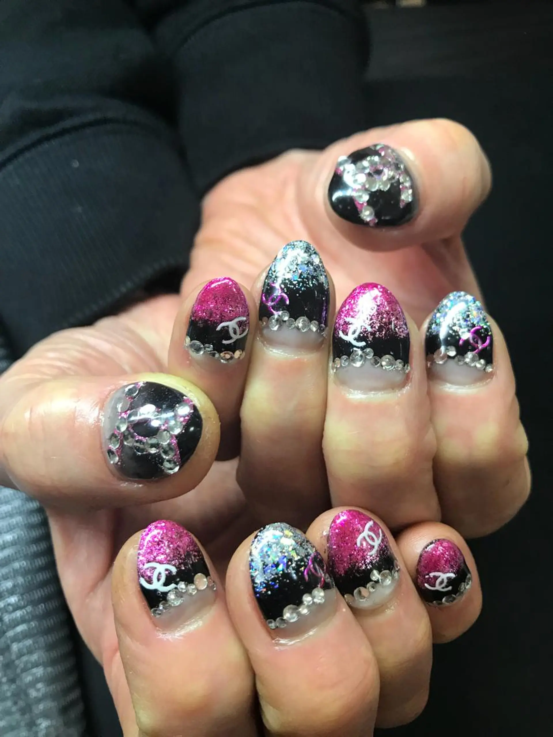 ネイル ハンドネイル みんなの店所属・仲谷 つかさのエステ・リラクイメージ