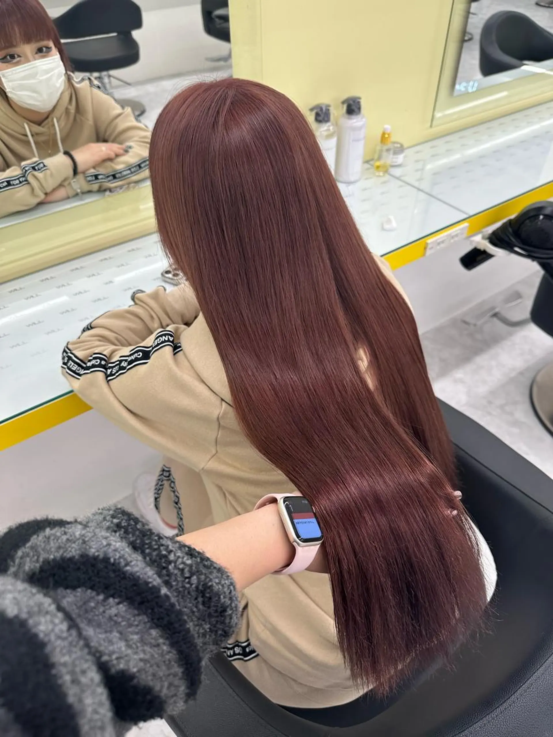 ロング カラー ピンクカラー ヘアカラー トリートメント 🪞ハイトーン🪞 🤍waka🤍のヘアスタイル