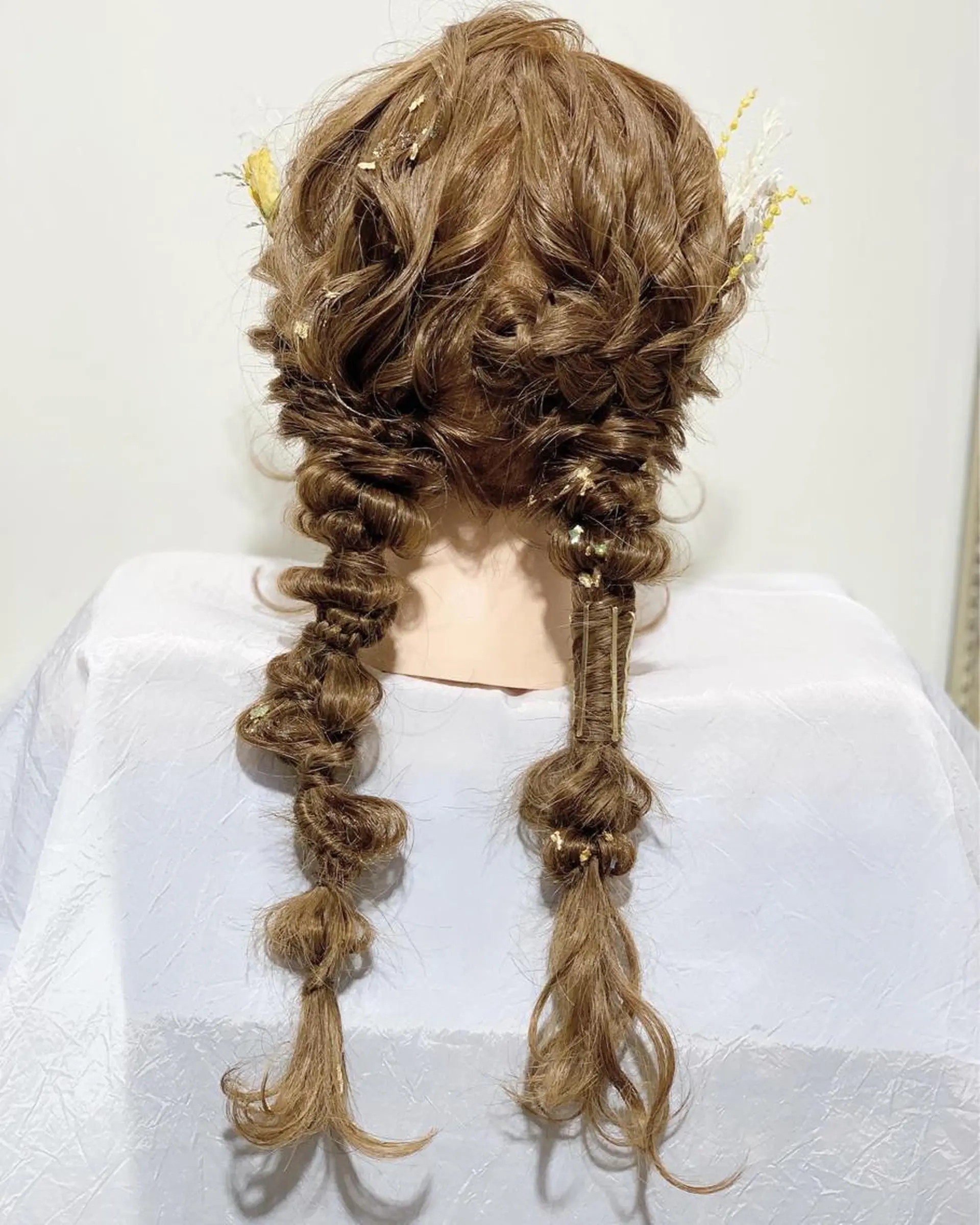 ロング ヘアアレンジ ハイトーン 永田翔華のヘアスタイル
