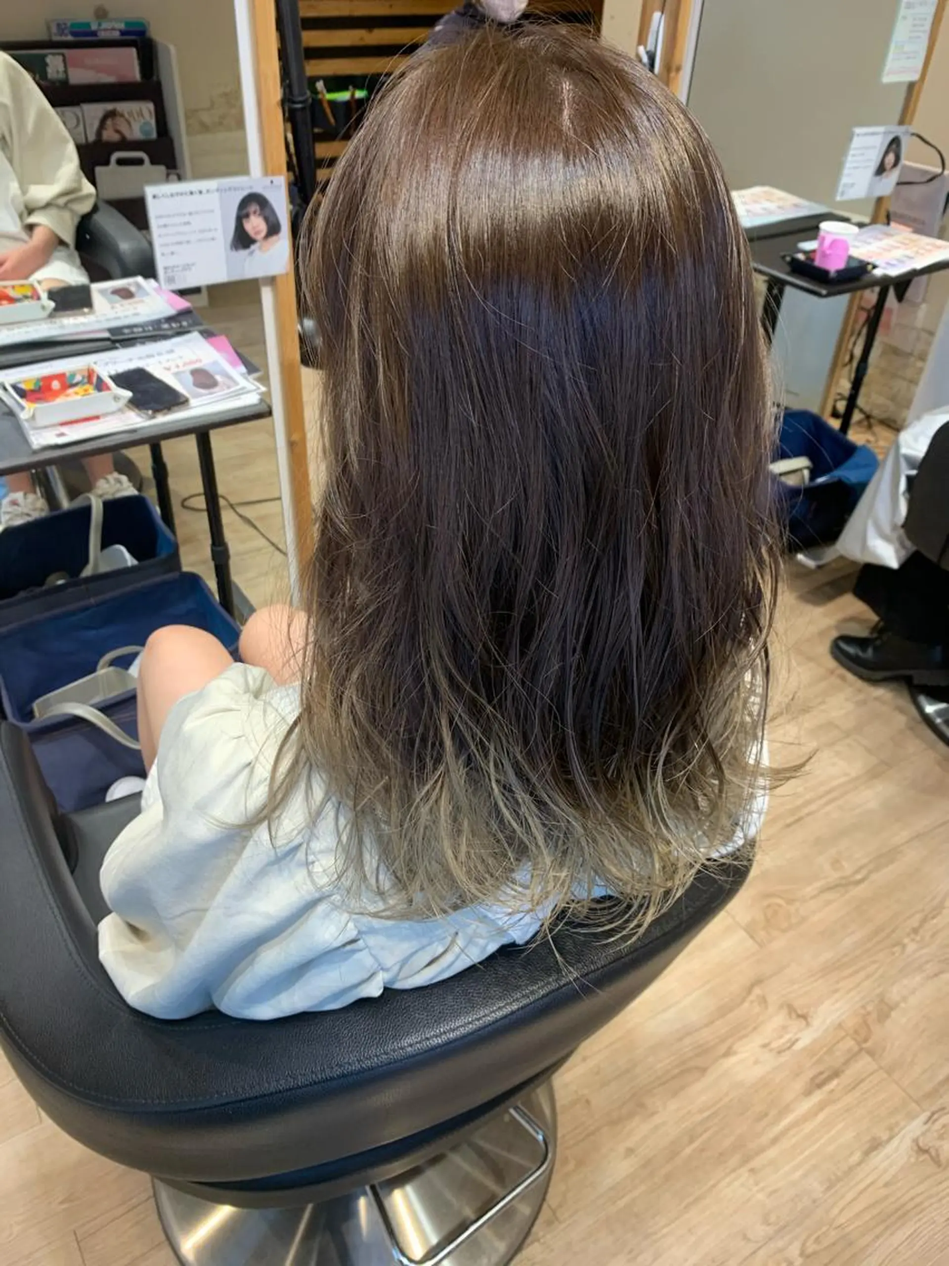 ミディアム ヘアカラー 大久保 隆蔵のヘアスタイル