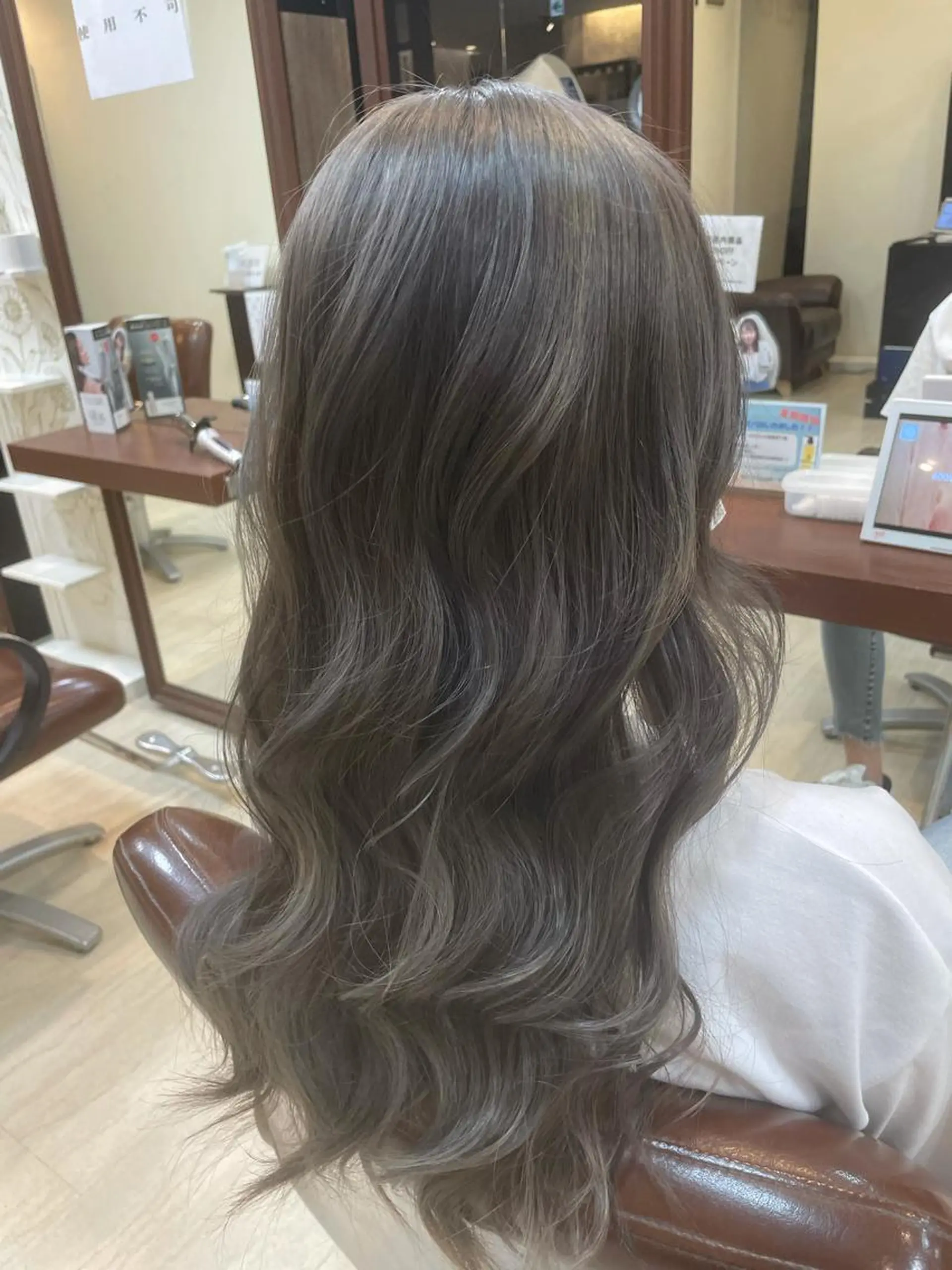 ロング パーマ ヘアアレンジ メンズ メンズブリーチ Hair make frei所属・メンズ専門美容師 堀井隼のヘアスタイル