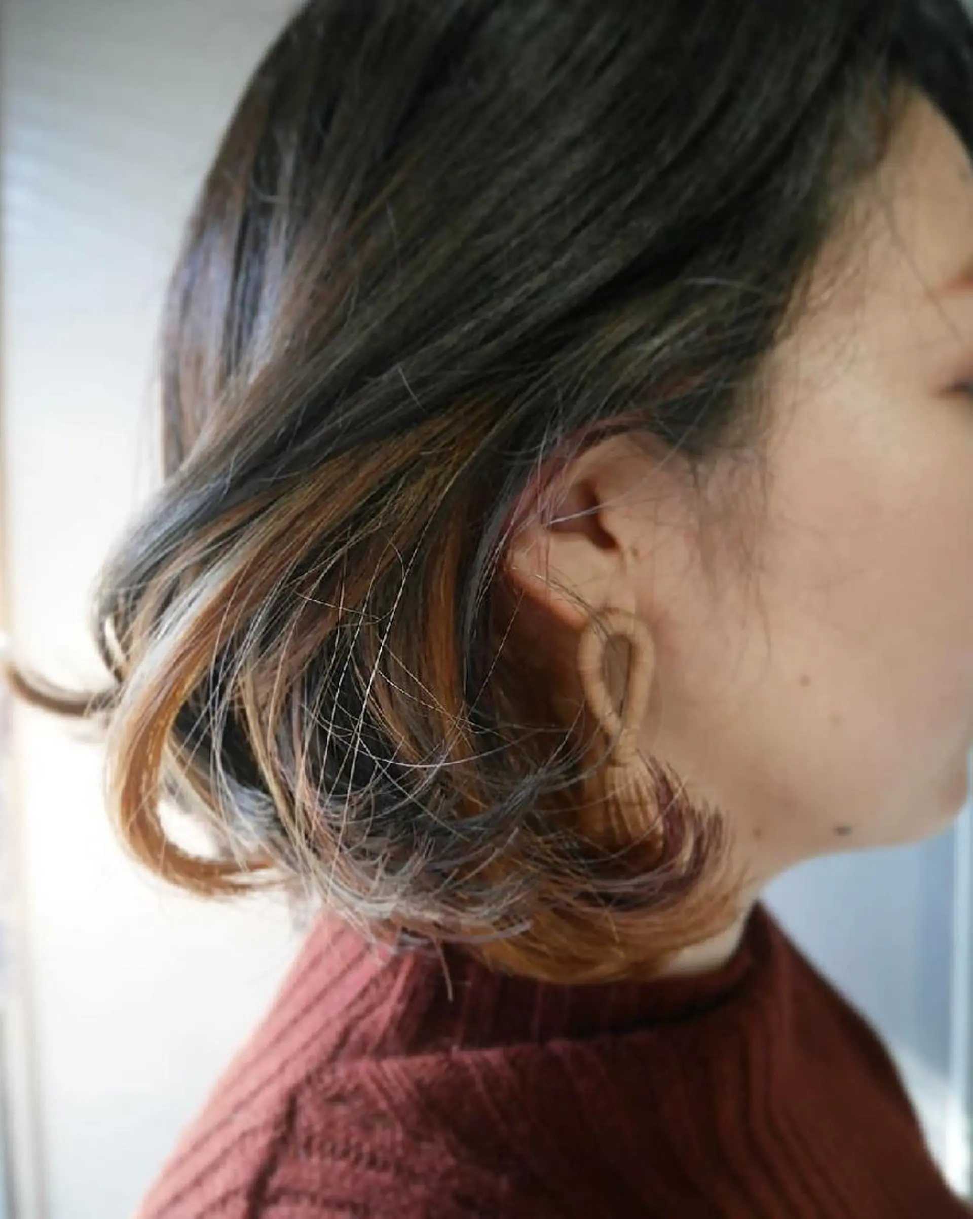 ショート カラー ベージュカラー ブリーチ ダブルカラー ネイビーカラー ヘアカラー THE ALGONQUIN TOKYO所属・渋谷隠れ家サロン🌿 河原志帆のヘアスタイル