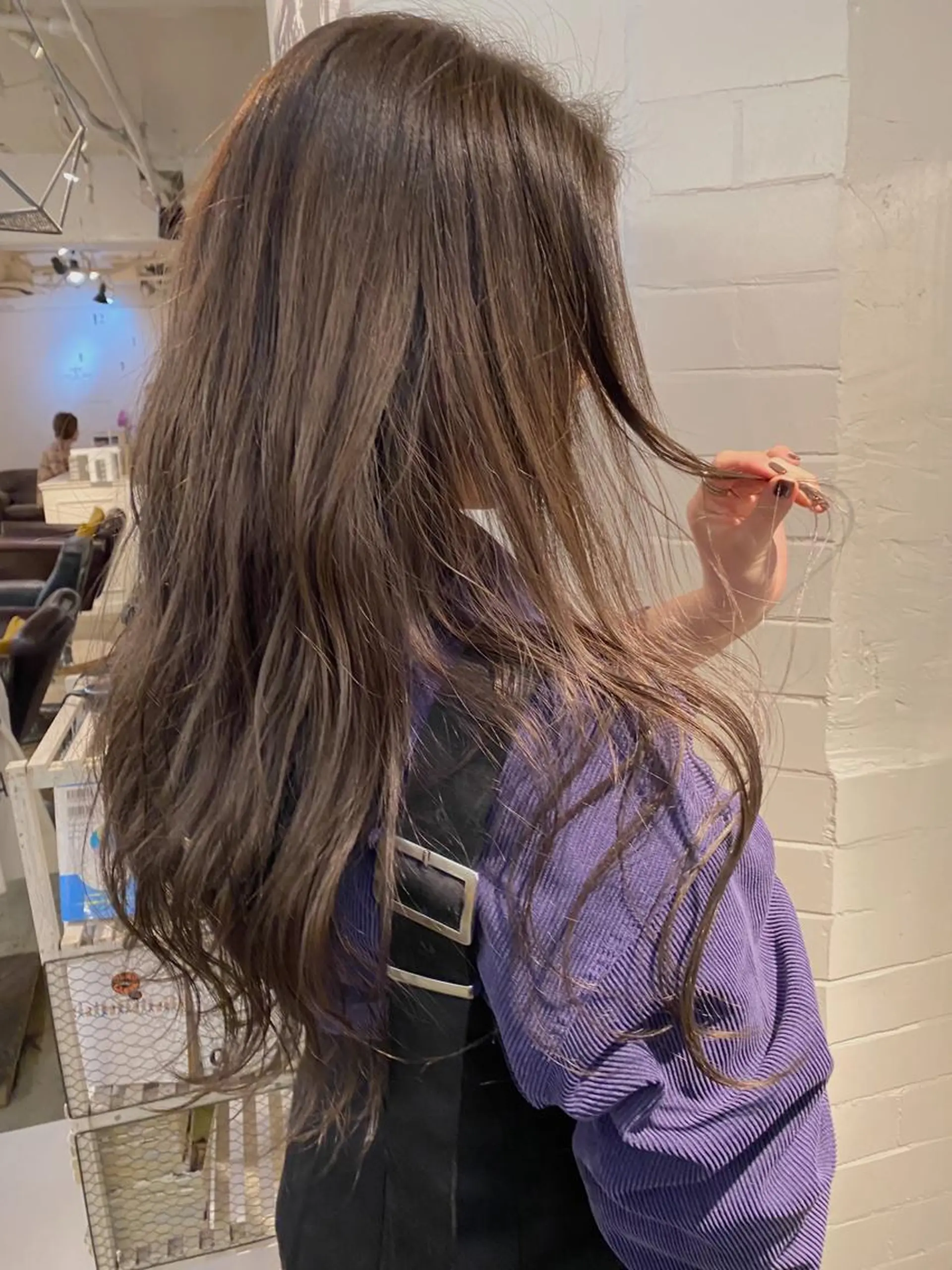 ロング カラー ベージュカラー ハイライトカラー モカベージュ ハイライト stylist🎨 aye牧野莉香のヘアスタイル