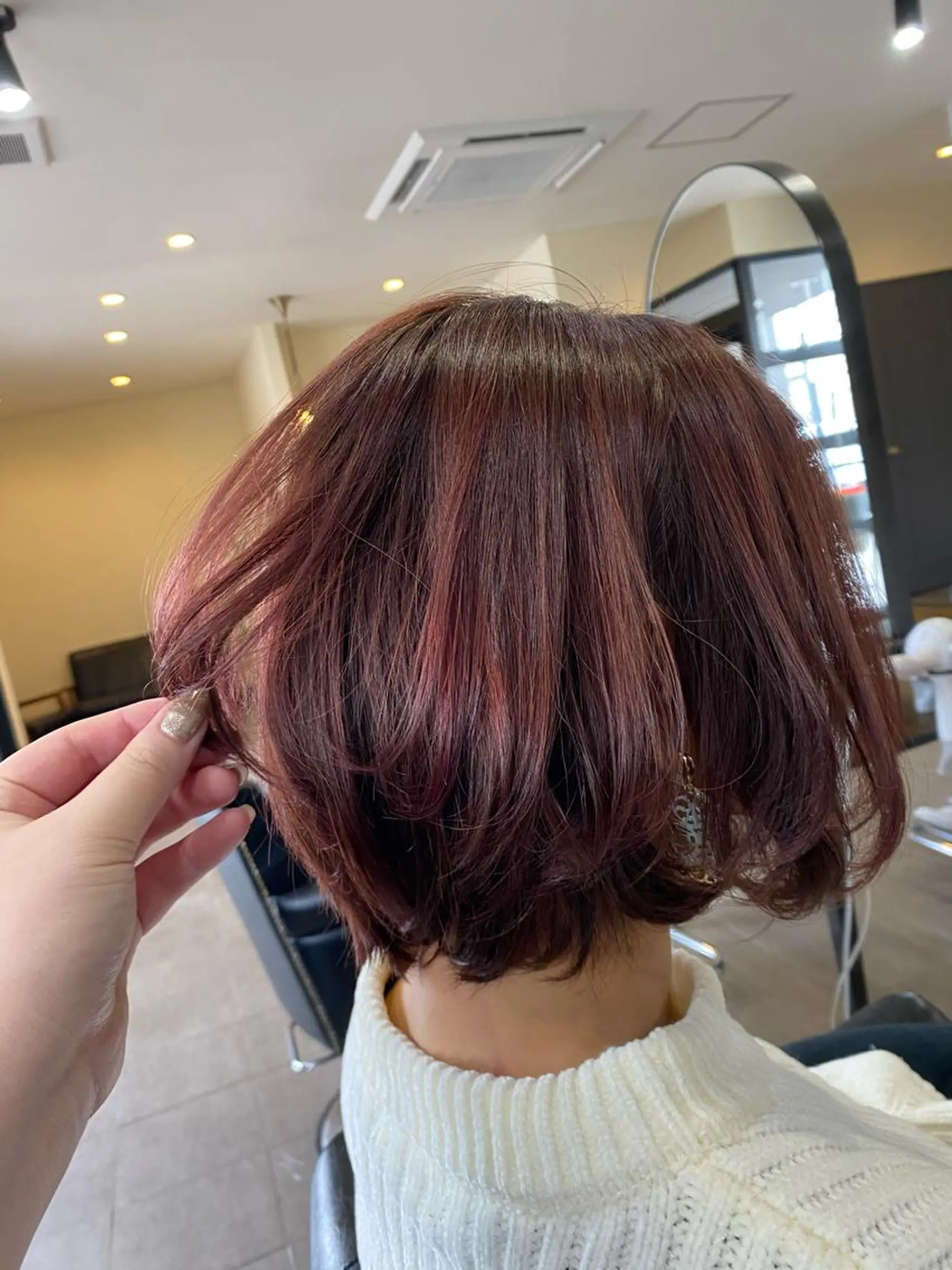 ショート ピンクブラウン maco 艶感ハイトーン🦋のヘアスタイル