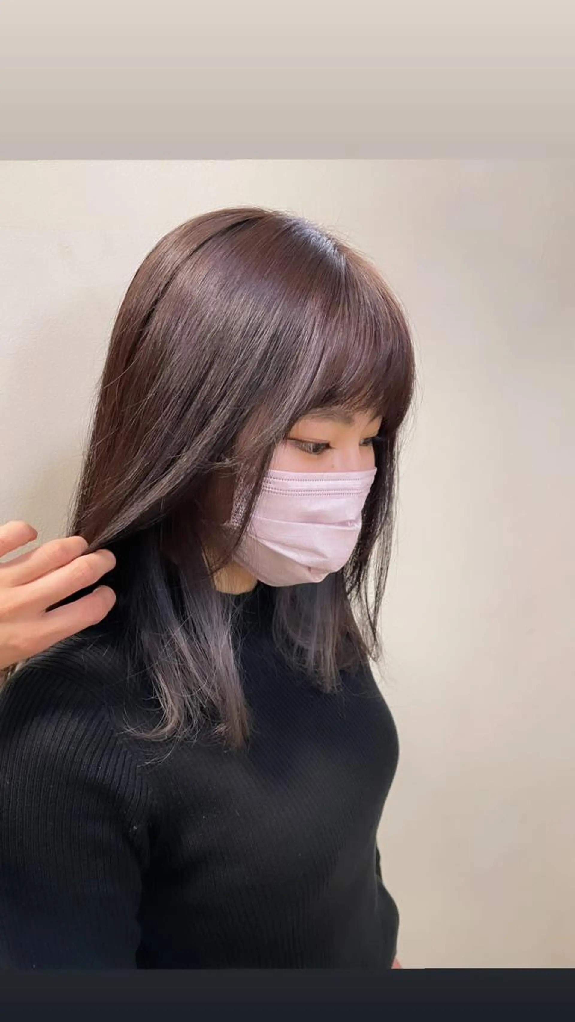 セミロング カラー インナーカラー シルバー 中村 碧のヘアスタイル
