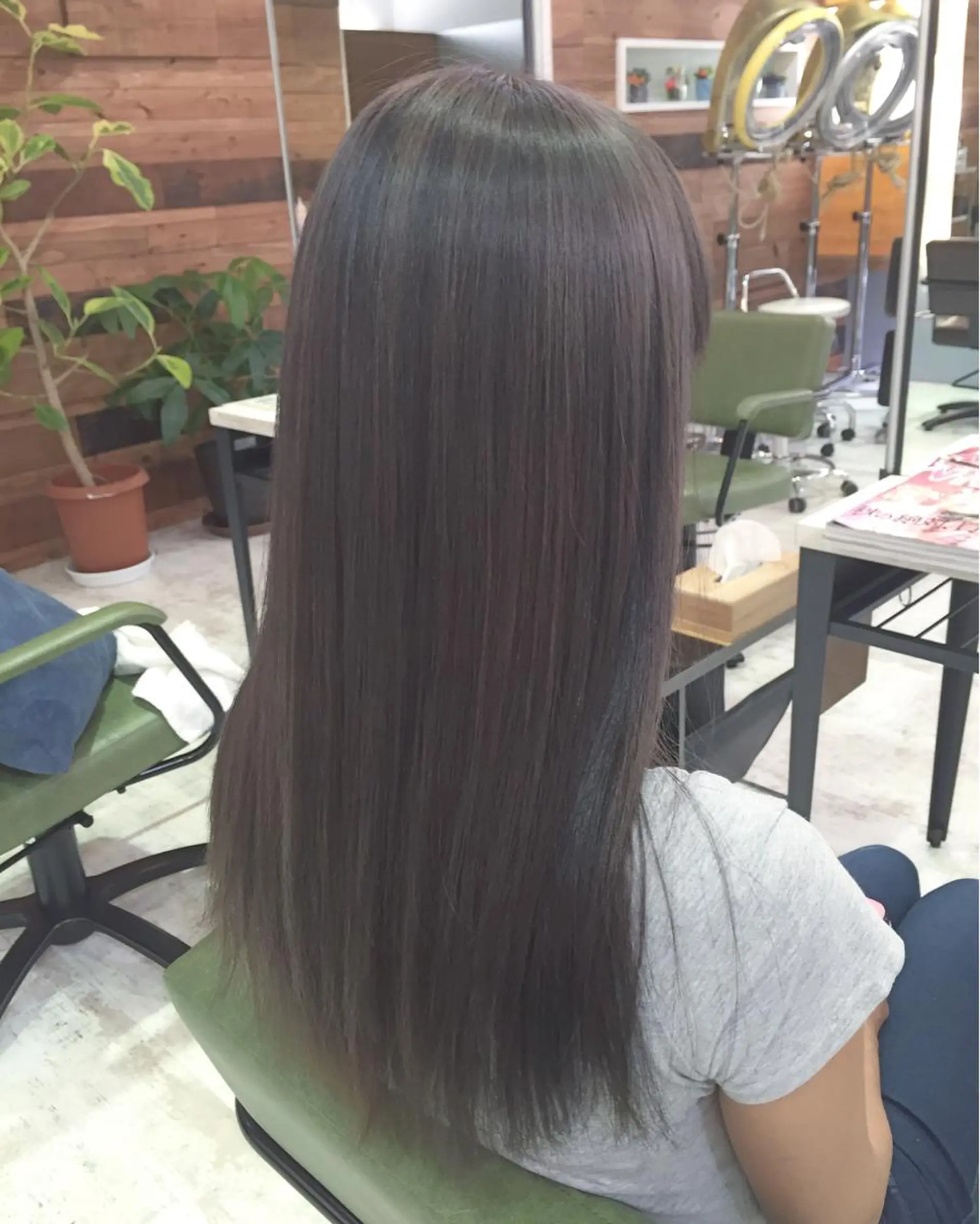 セミロング ロング カラー グレージュ ハイライトカラー ハイライト 青木 茂樹⭐️ 透明感カラーのヘアスタイル