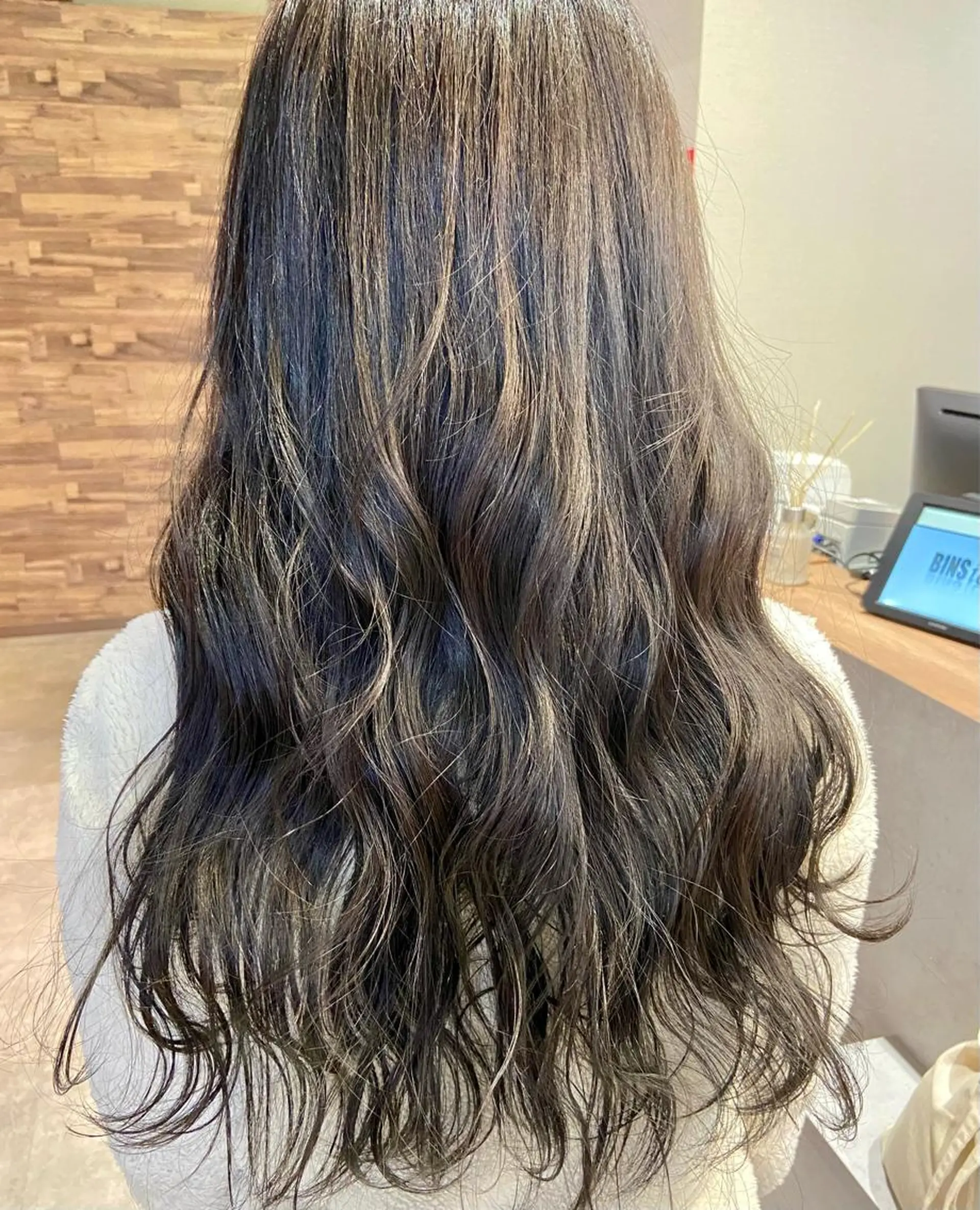 カラー lico hair&relaxation所属・lico 栁 詩音のマツエク・マツパデザイン