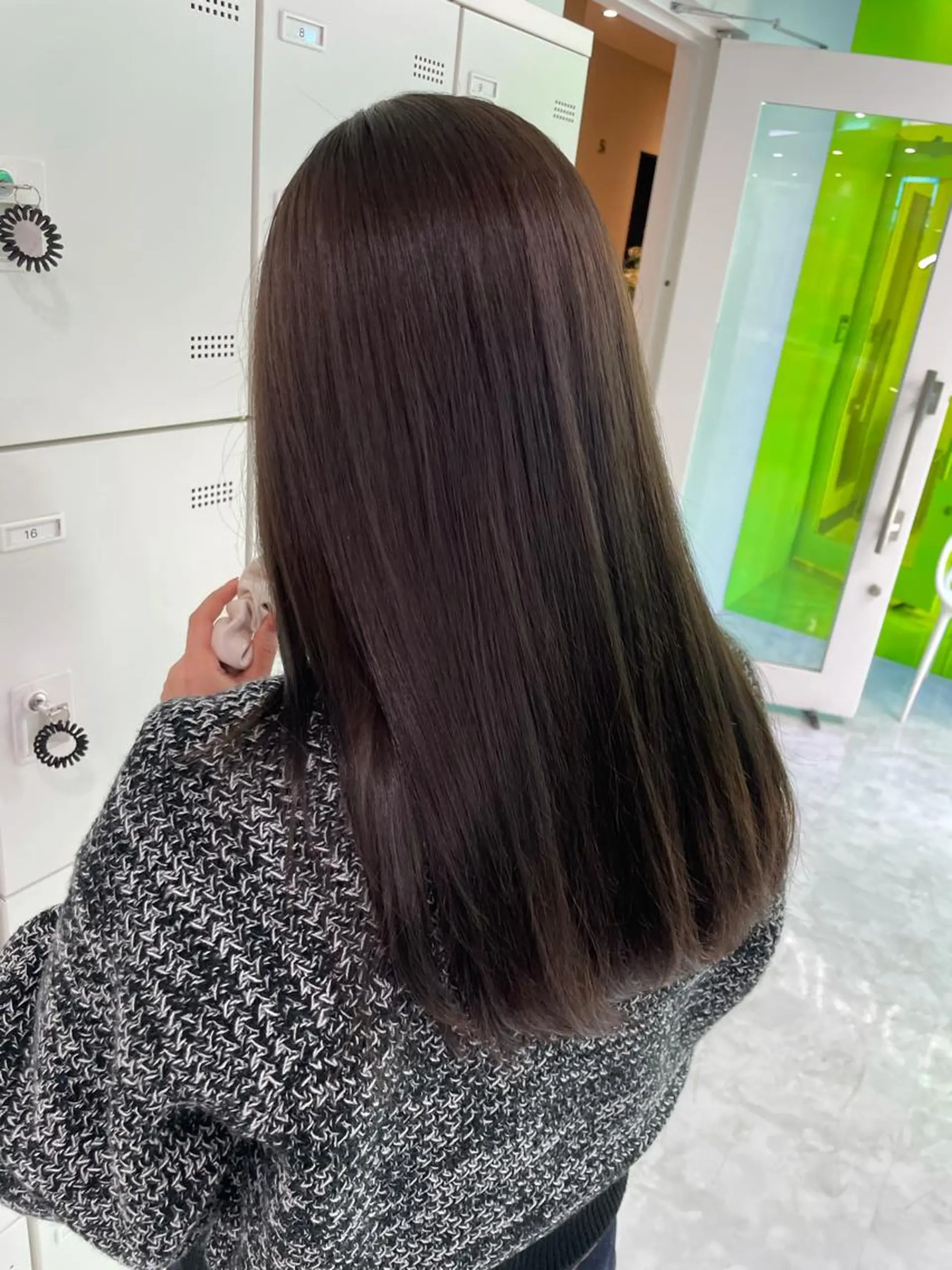 セミロング カラー カット ヘアカラー トリートメント ヘッドスパ ヘアセット nana【艶髪】/ 顔まわり/縮毛矯正のヘアスタイル