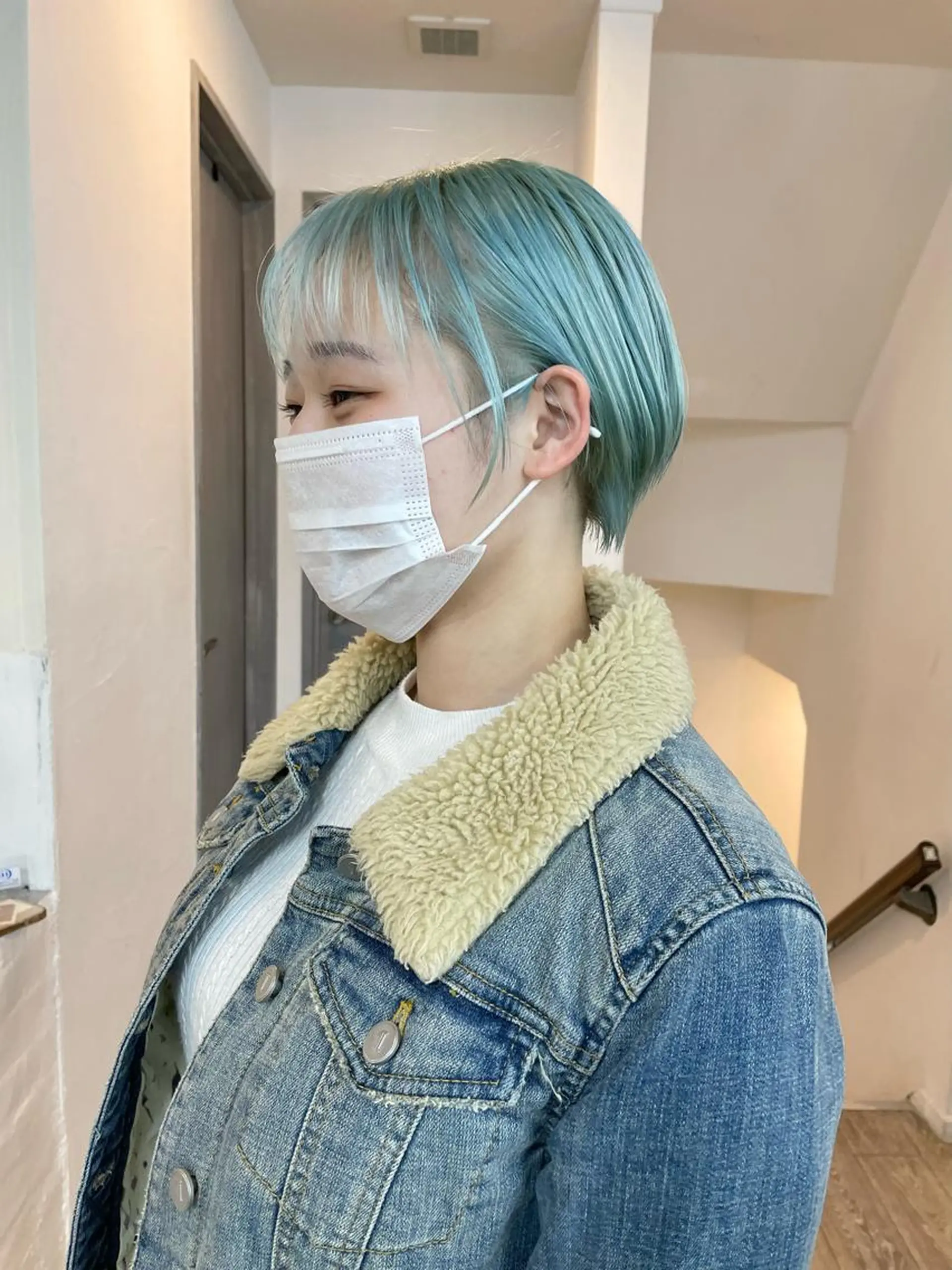 ショート カラー ブルーカラー ヘアカラー トリートメント ヘアセット meme原宿所属・ブロンド・ハイトーン /遠藤将太のヘアスタイル