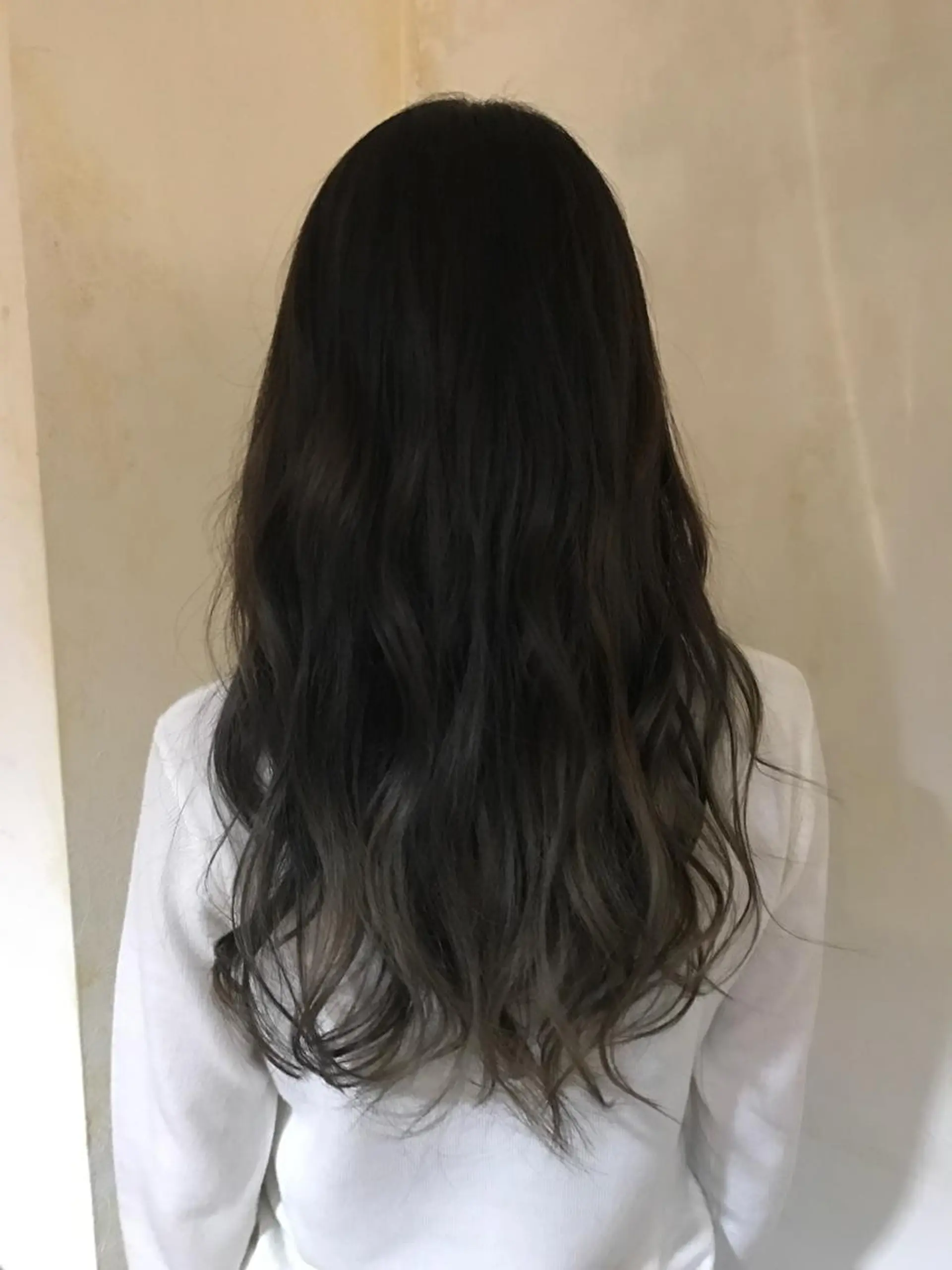 ロング 難波 茜のヘアスタイル