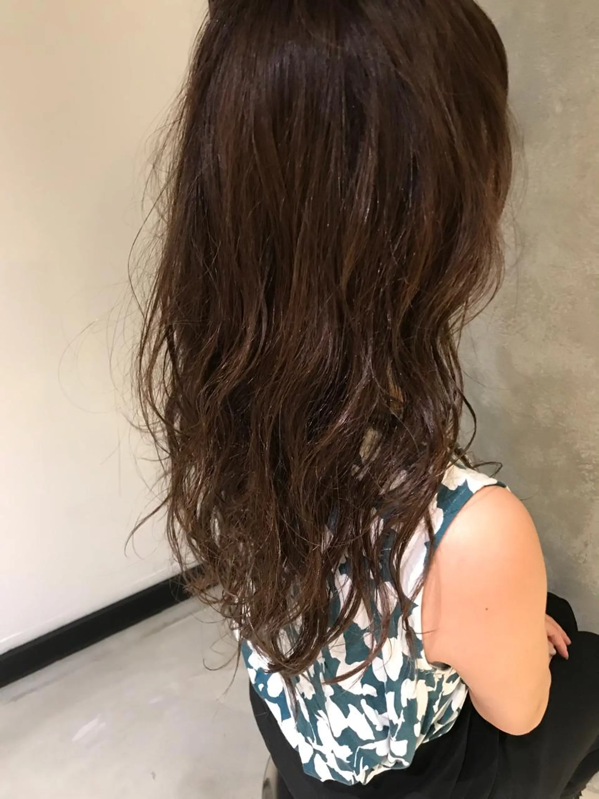 ロング カラー ベージュカラー 松村 崇弘のヘアスタイル