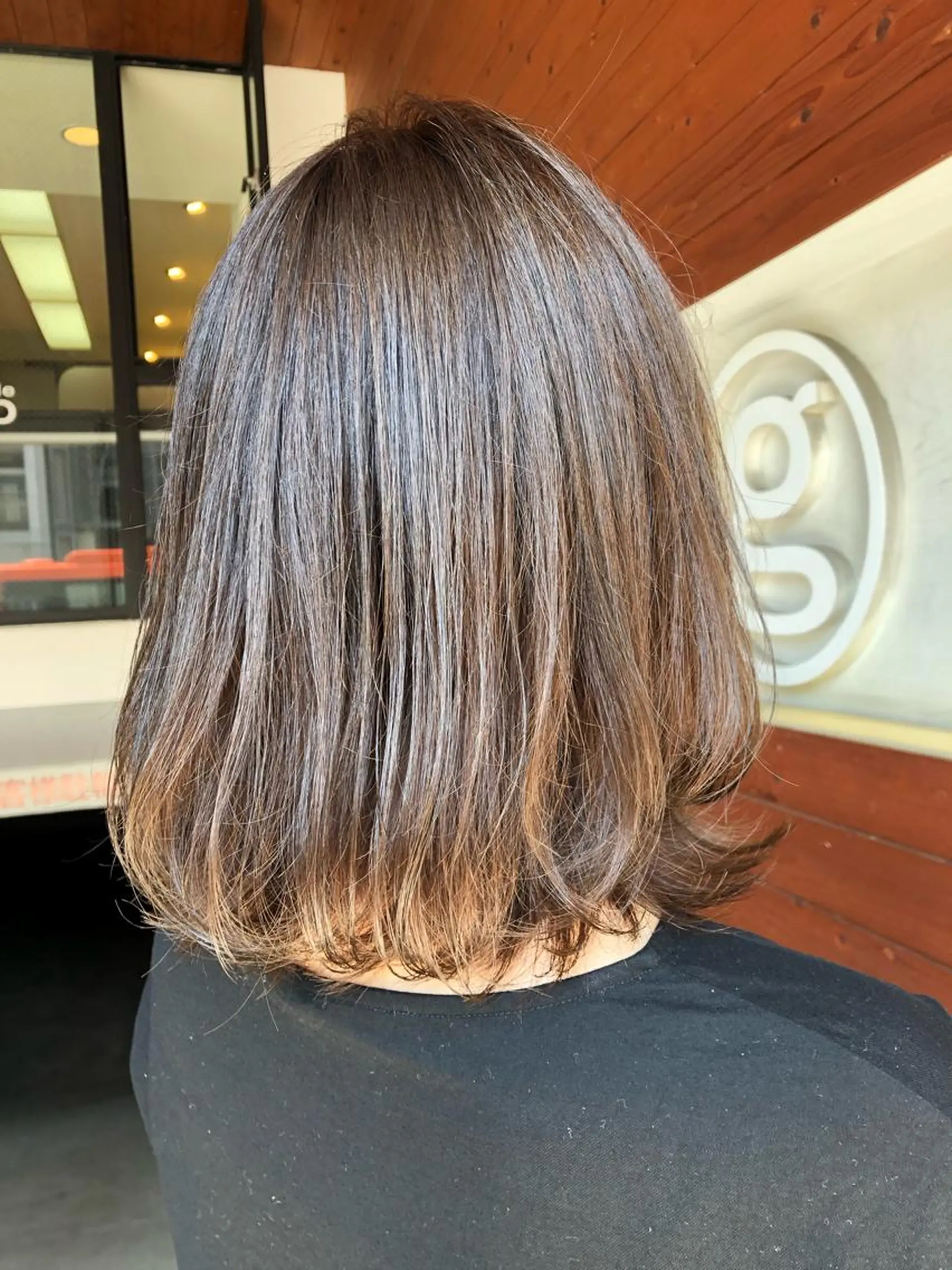 ミディアム カット ヘアカラー トリートメント 松本 剛成のヘアスタイル