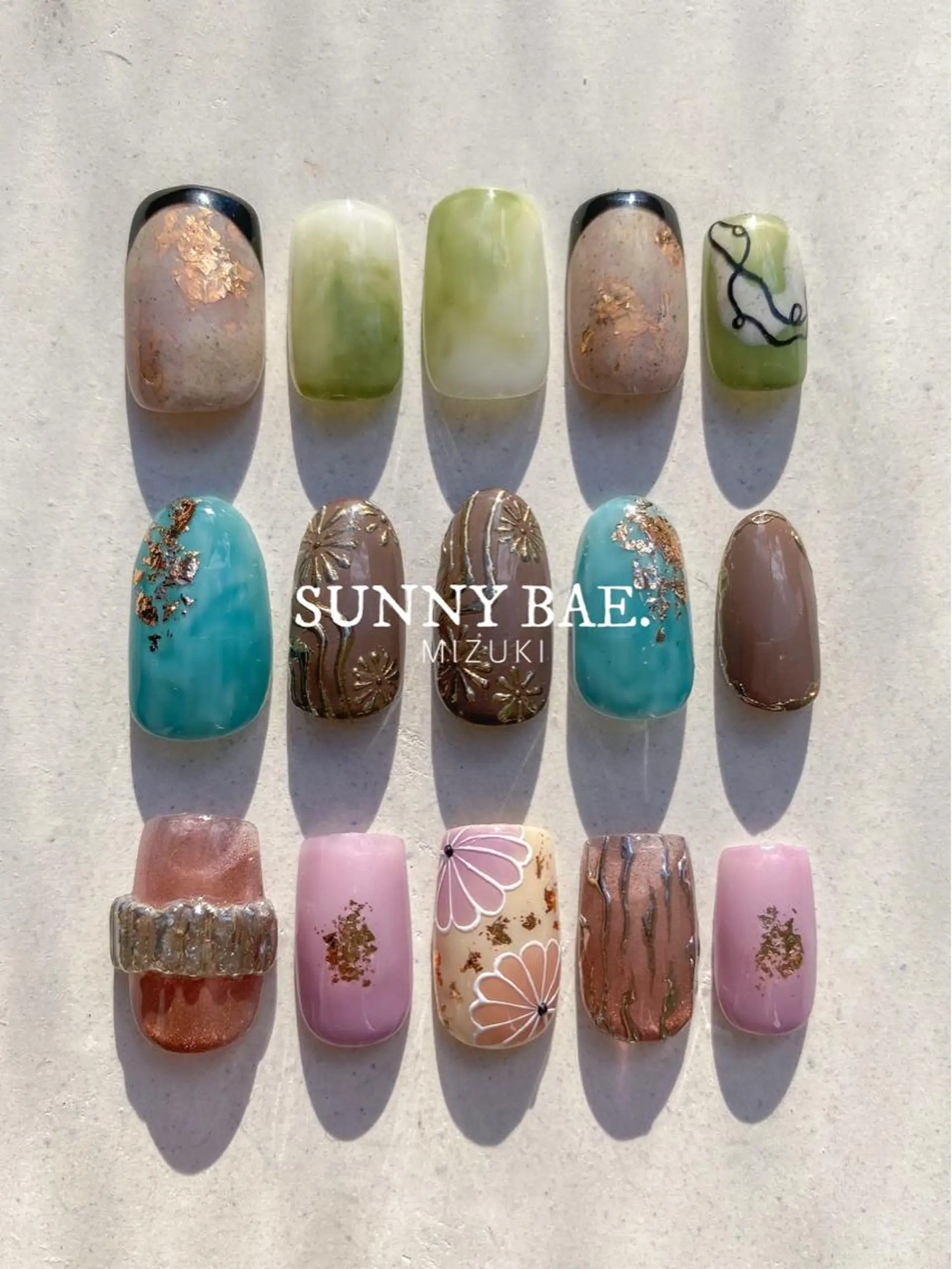 ネイル 成人式 フレンチネイル マグネットネイル ミラーネイル ニュアンスネイル ハンドネイル SUNNY BAE. 🌼MIZUKIのネイルデザイン