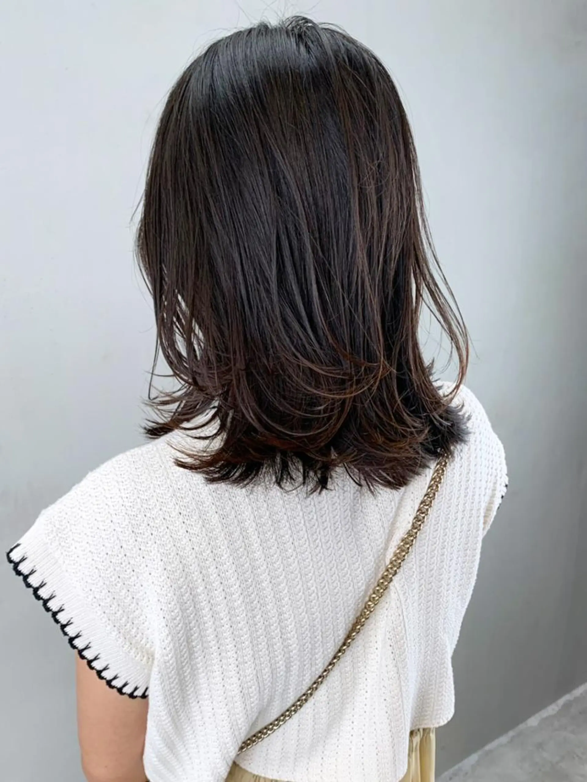 ミディアム カラー アッシュ ラベンダーカラー ラベンダーアッシュ レイヤーカット ITbyALBUM 藤沢店のヘアスタイル
