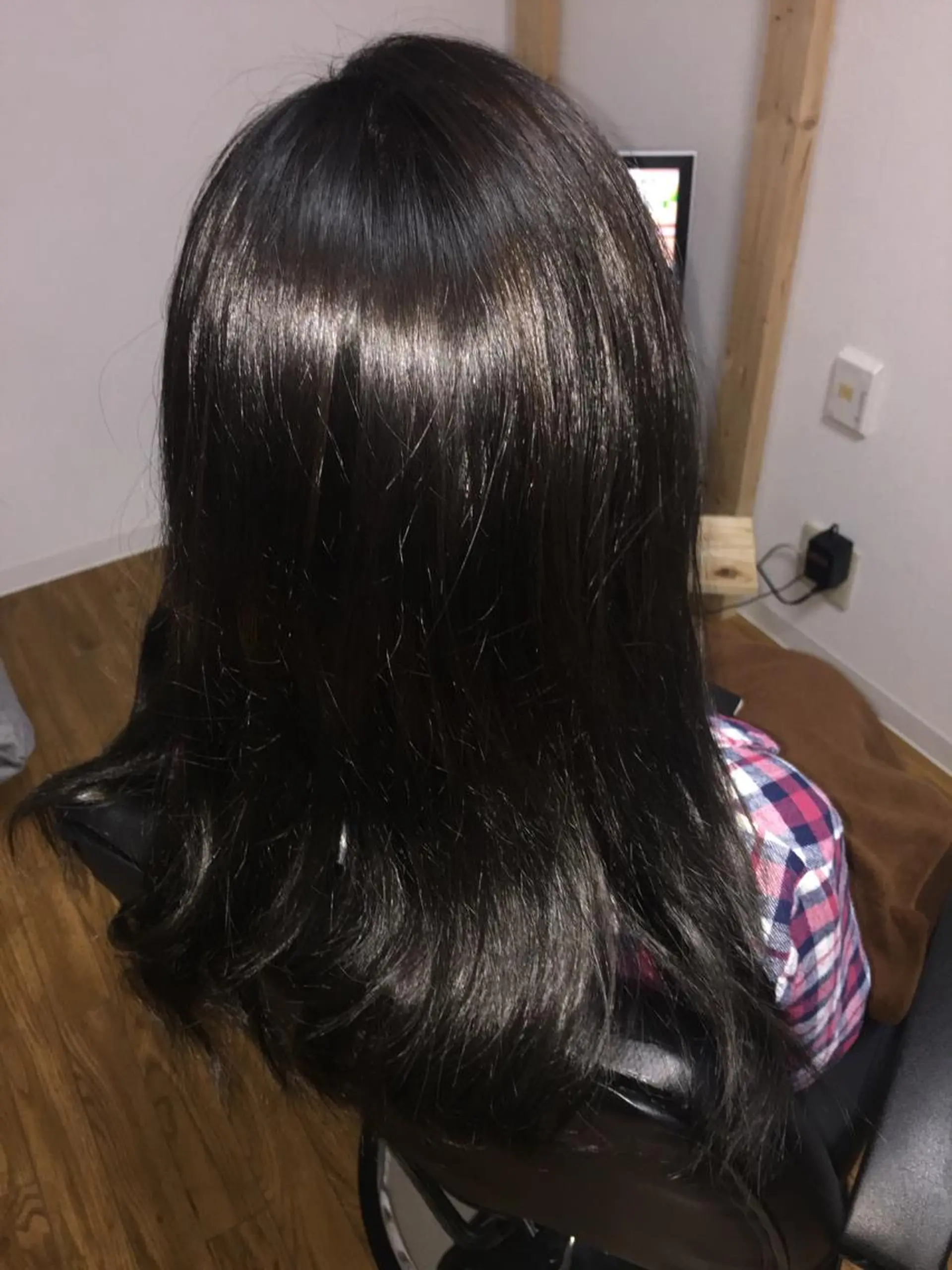 セミロング カラー アッシュ アッシュブラウン バレイヤージュ ブリーチ ブロンド じょん 。のヘアスタイル