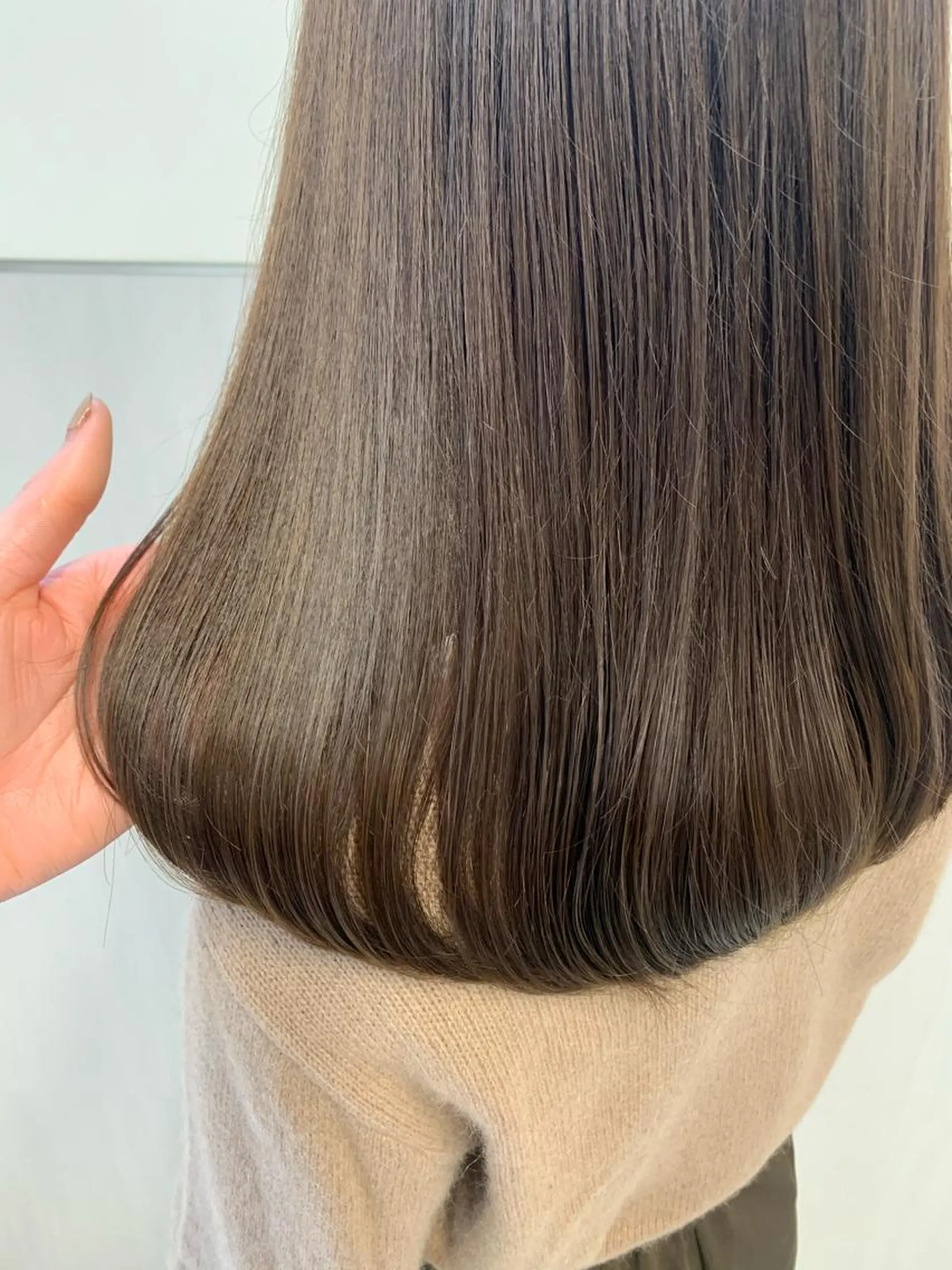 セミロング 髪質改善 トリートメント loe平尾山荘店所属・梅本 有希のヘアスタイル