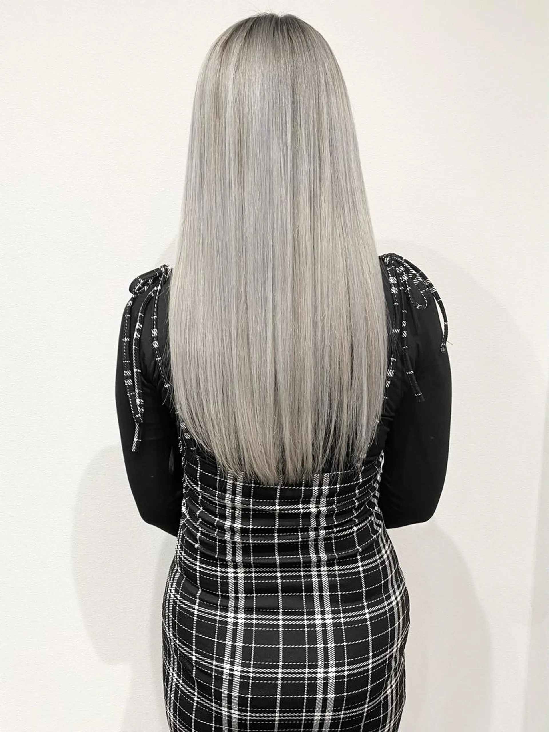 ロング カット ヘアカラー トリートメント MYRTLE TSUNODAのヘアスタイル