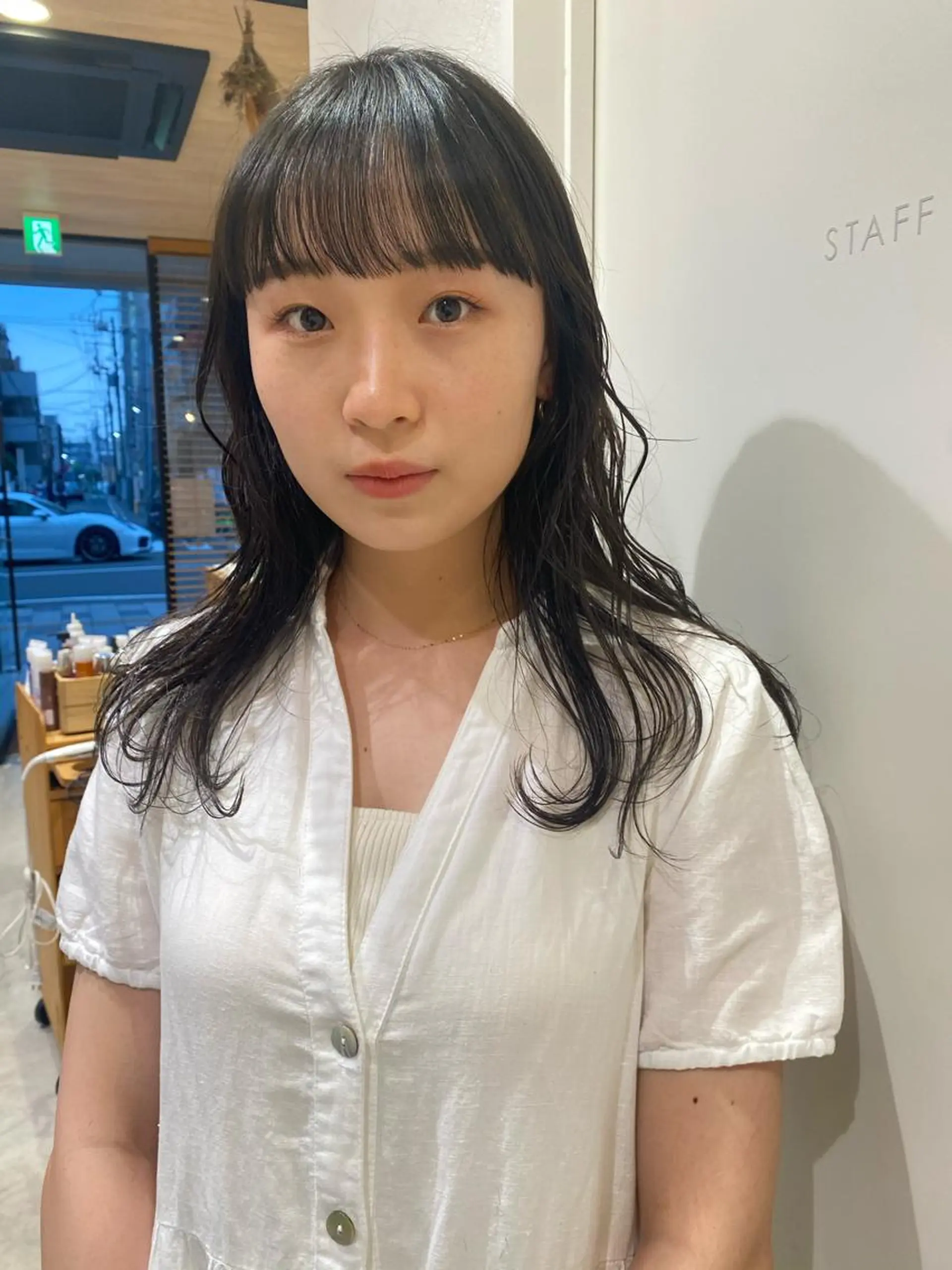 セミロング カラー ヘアアレンジ 黒髪 ワイドバング パーマ指名No1 /namiのヘアスタイル