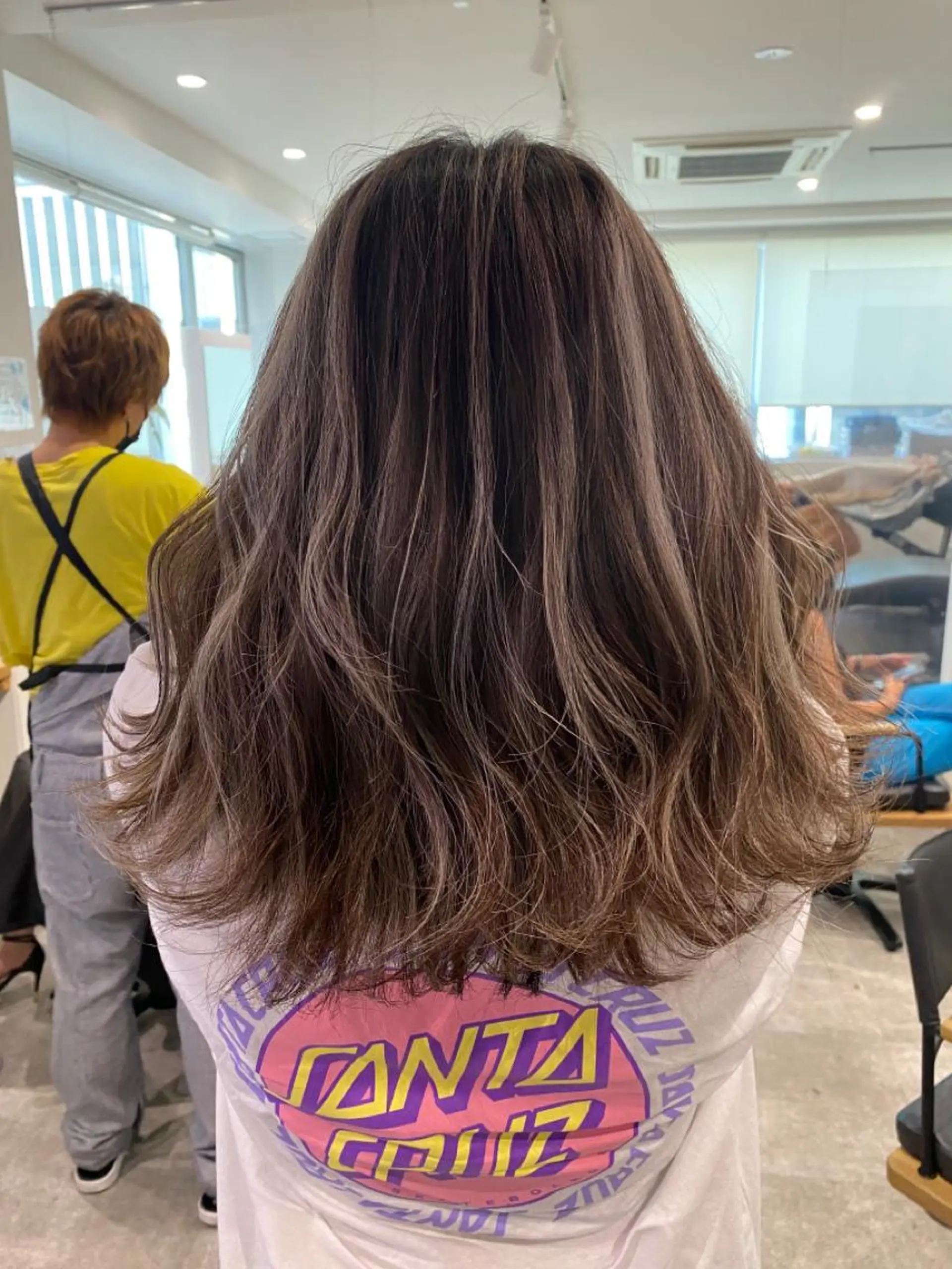 ミディアム カラー バレイヤージュ ハイライトカラー ハイライト レイヤーカット トリートメント JIL BLAN 京都のヘアスタイル