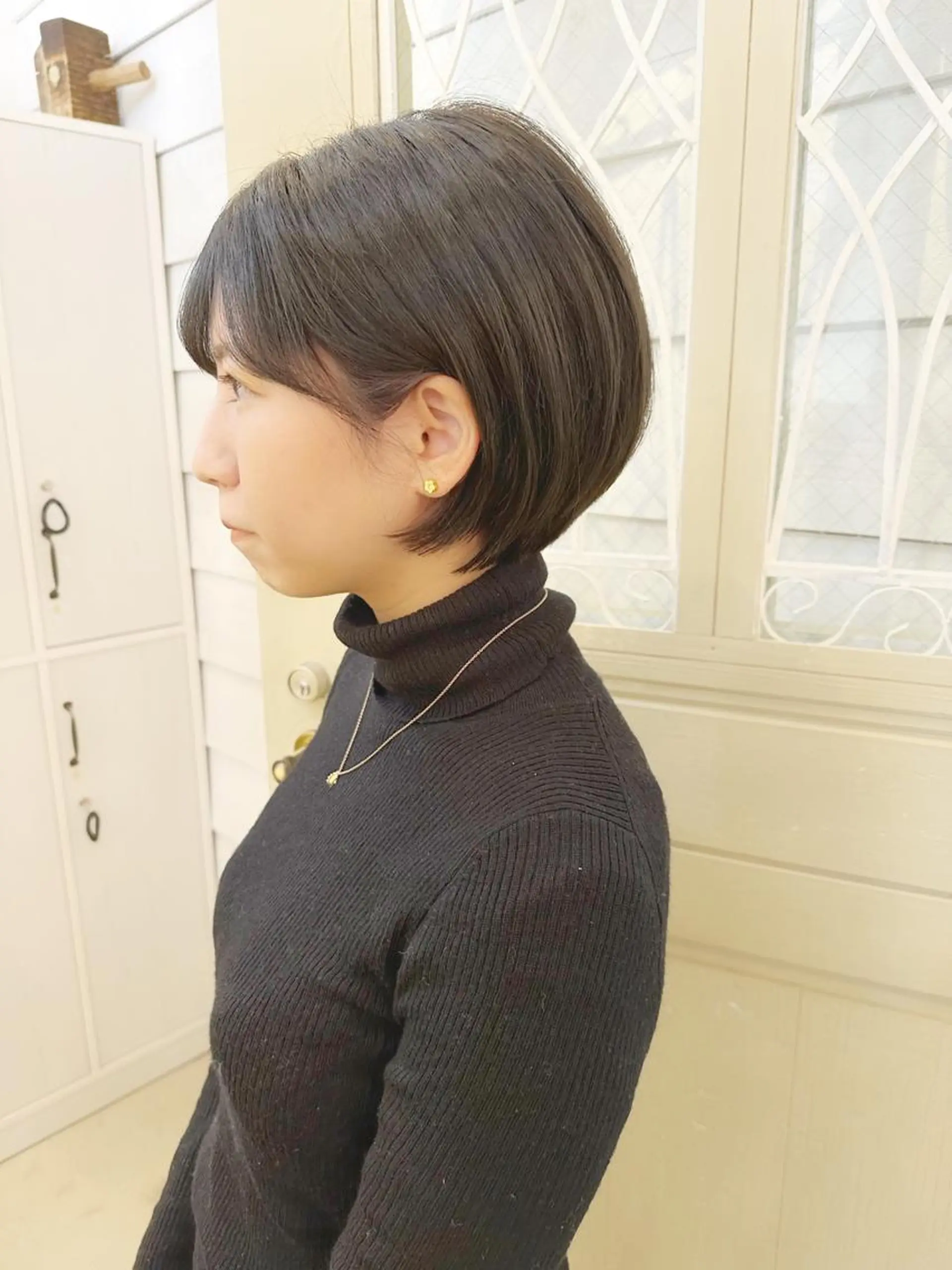ショート カラー ショートボブ ショートレイヤー ハンサムショート ブリーチ グレージュ カット トリートメント newline銀座所属・銀座ショート/ 大人ショート/金子涼のヘアスタイル