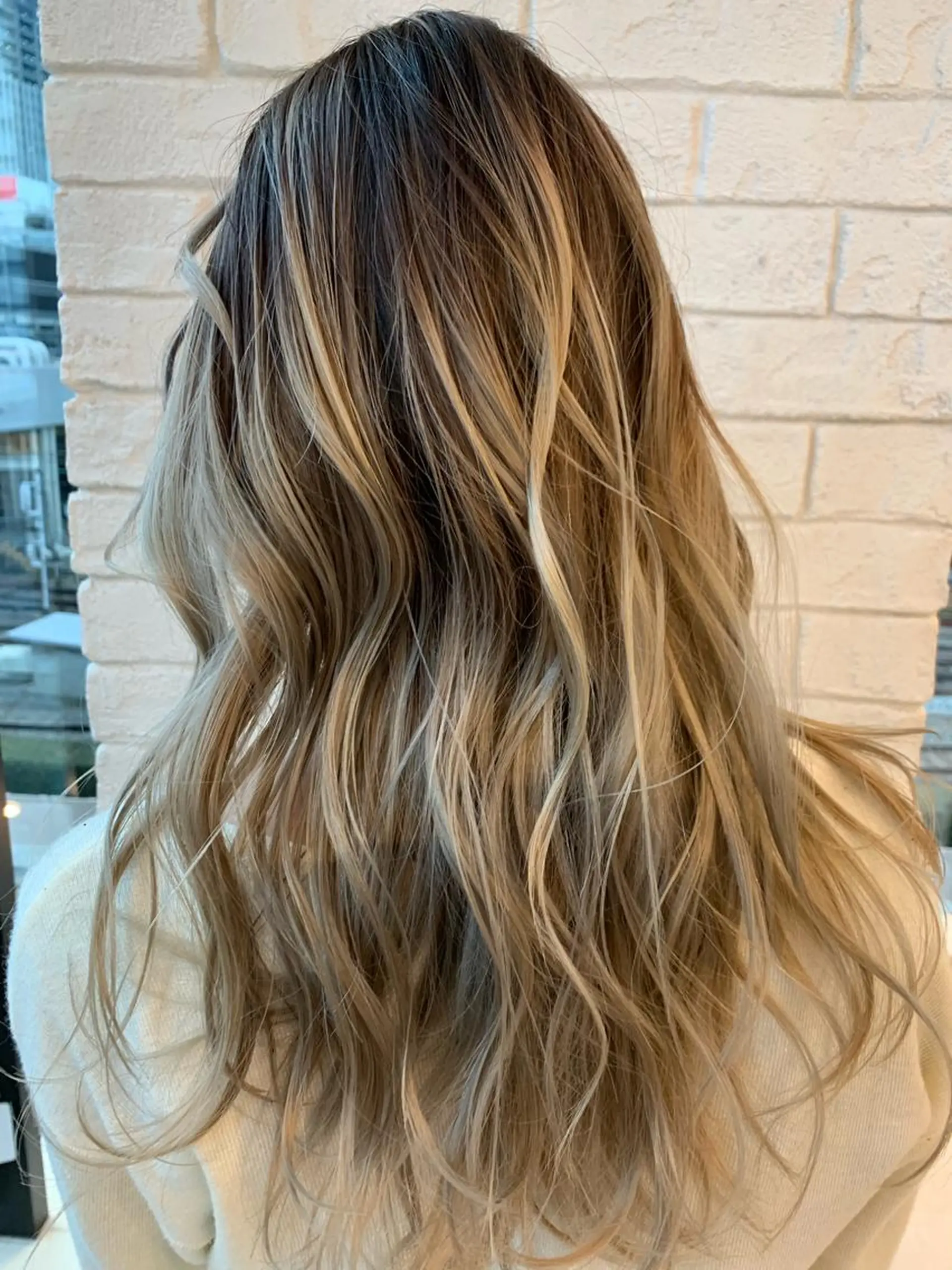 ロング カラー 外国人風カラー t.a.g所属・韓国レイヤー×艶髪 ハイトーンRyukiのヘアスタイル