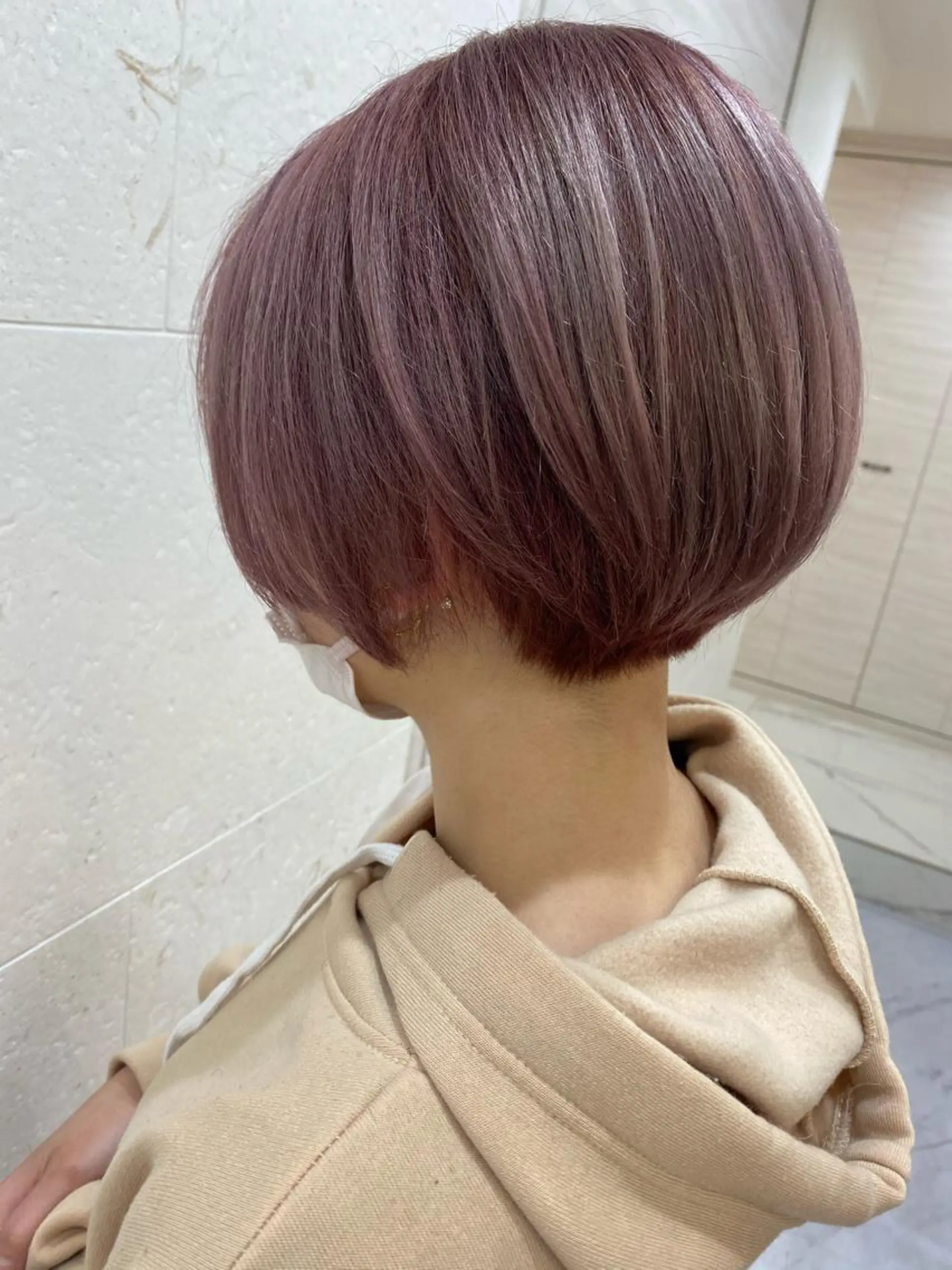 ショート カラー ブリーチ ハイトーンカラー ボブ shanti 渡辺新也✂️のヘアスタイル
