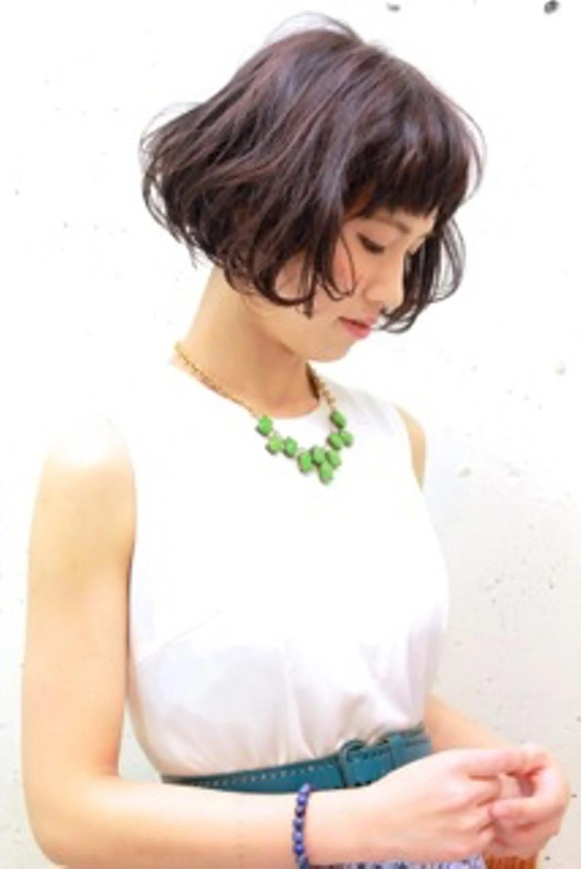 ミディアム 嶋田 直美のヘアスタイル