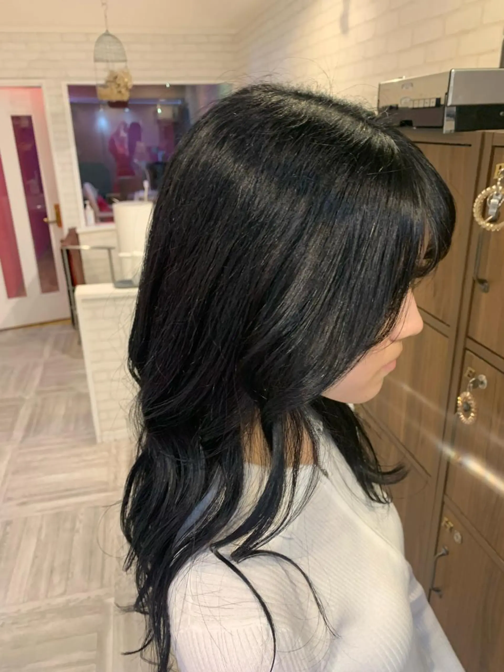 ロング カラー 黒髪 ブルーカラー ブルーブラック トリートメント 阿部 うららのマツエク・マツパデザイン