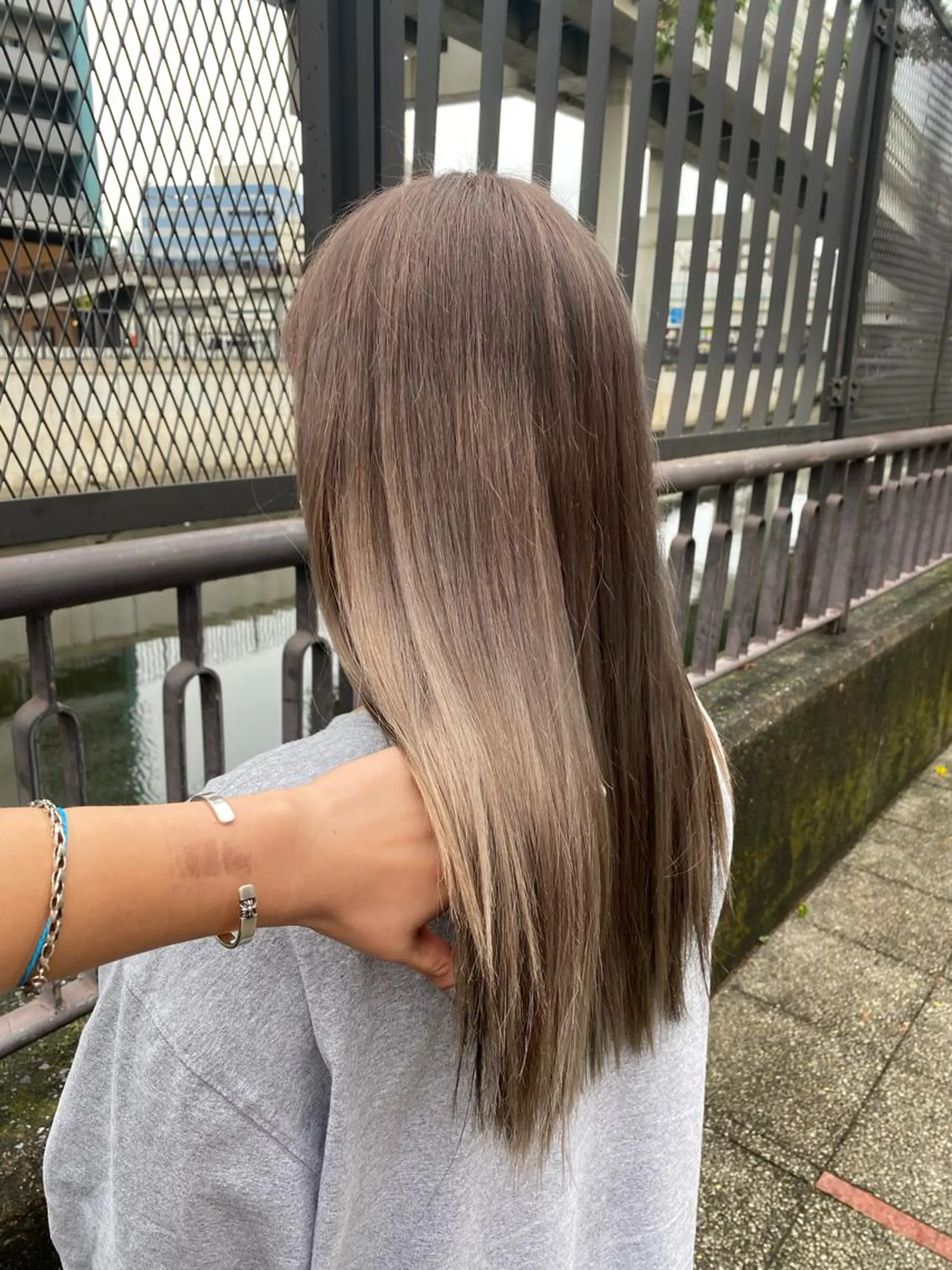 ミディアム カラー ベージュカラー ブリーチ ピンクカラー ENO ✨ハイトーン✨のヘアスタイル