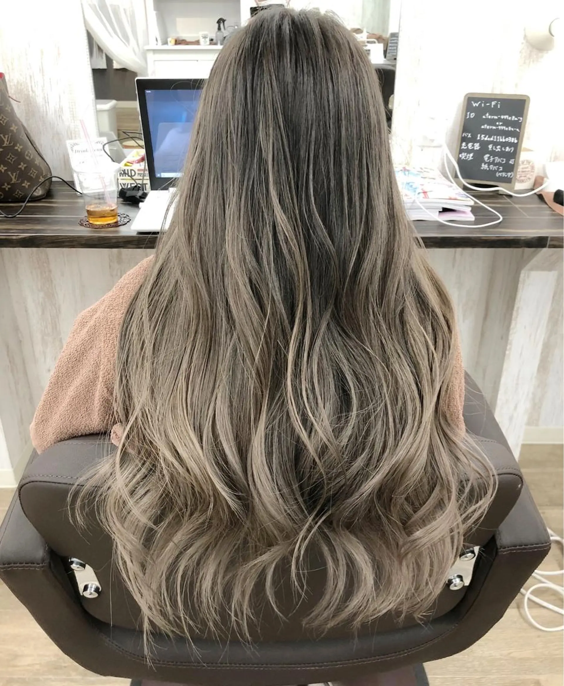カラー バレイヤージュ プライベートサロン LyoN/RYOTAのヘアスタイル