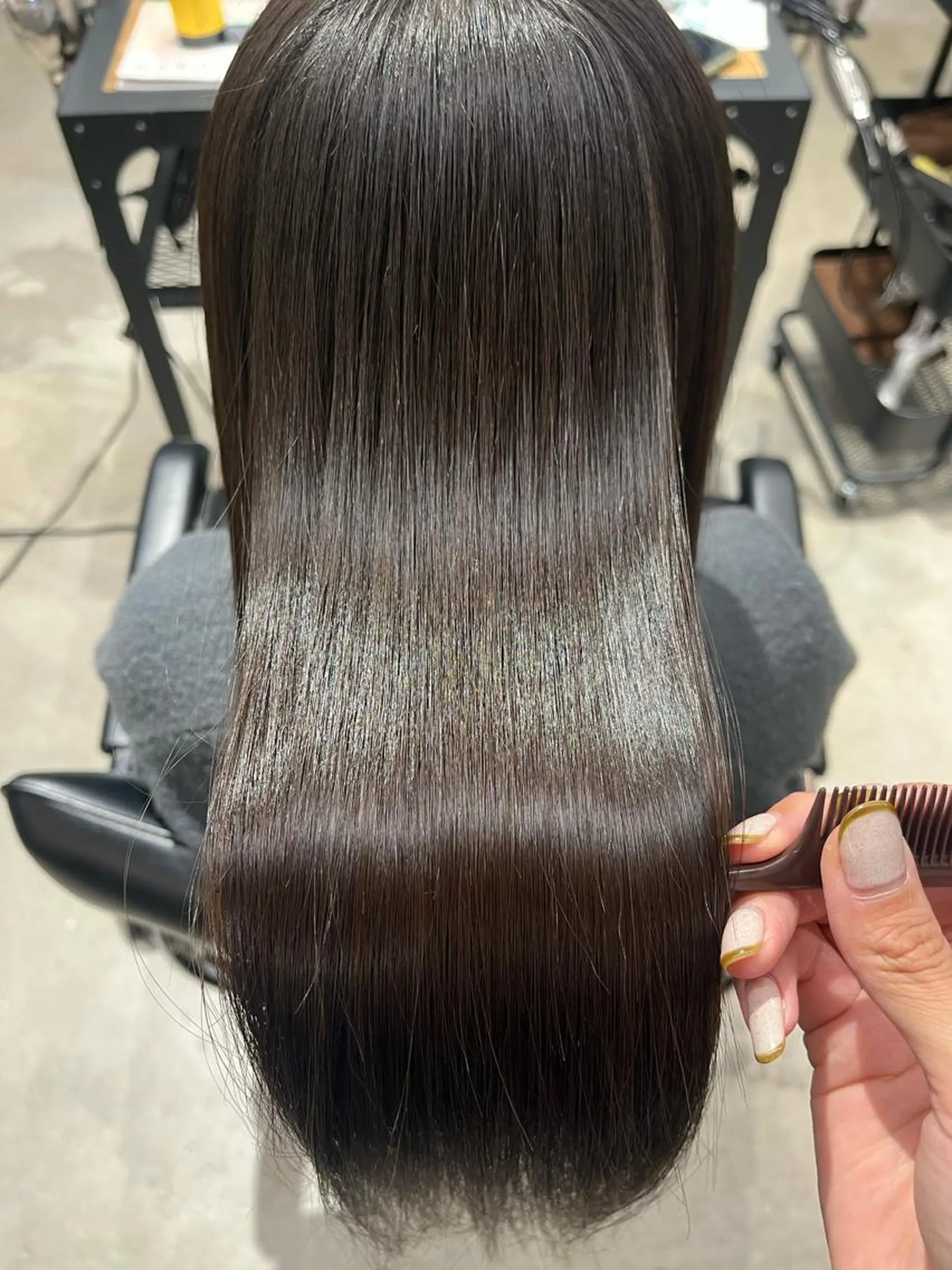 ロング カット 縮毛矯正 トリートメント おかにわ みりのヘアスタイル