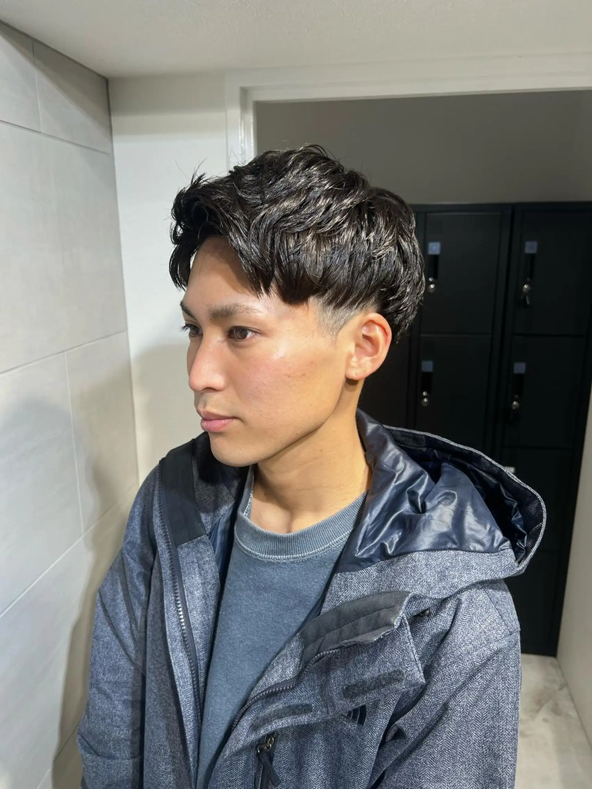 ミディアム メンズ je suis heureuse所属・ハイライトカラー 🌀ゆい❣️のヘアスタイル