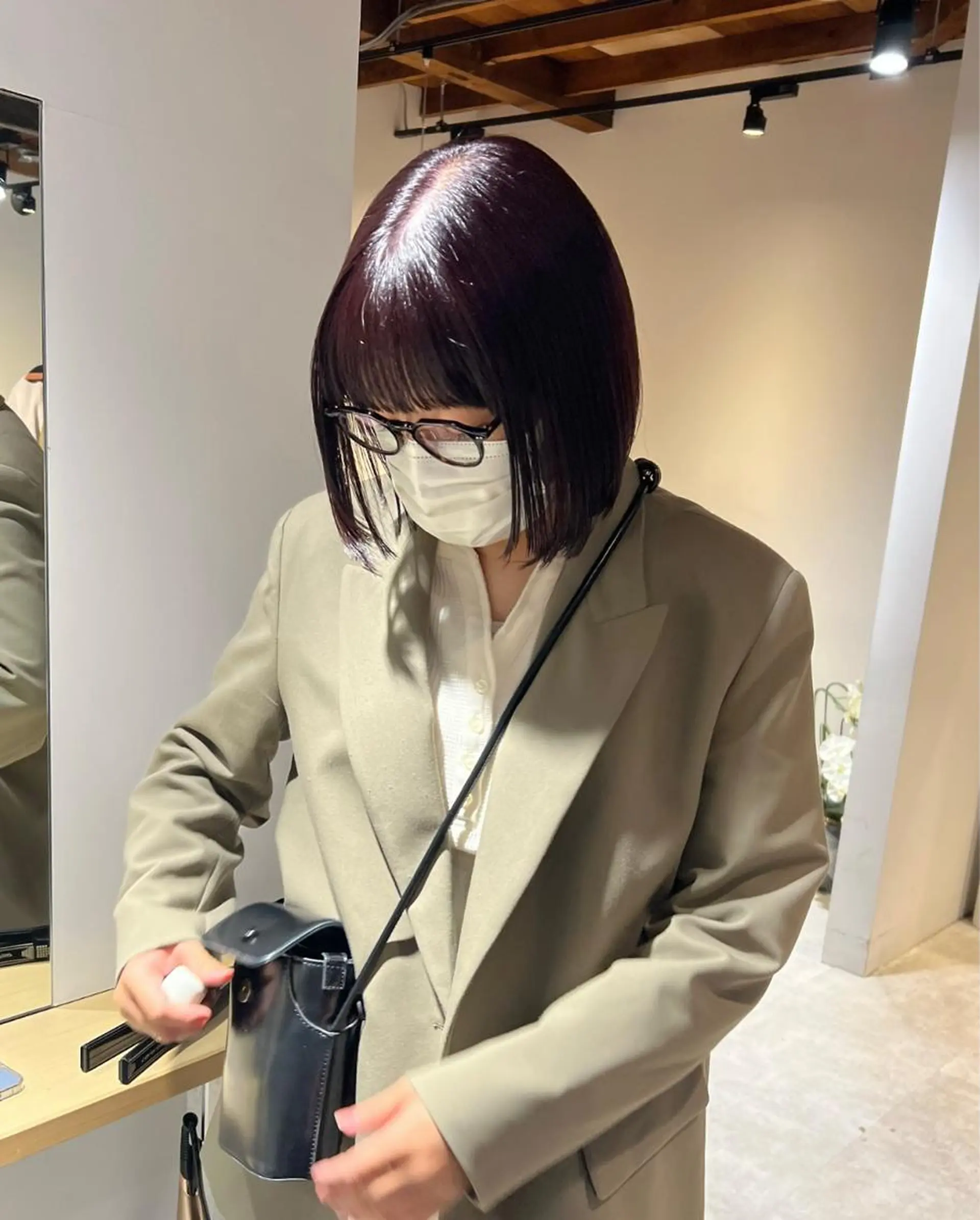 ミディアム カラー バイオレットカラー カット ヘアカラー io濱川 遥のヘアスタイル
