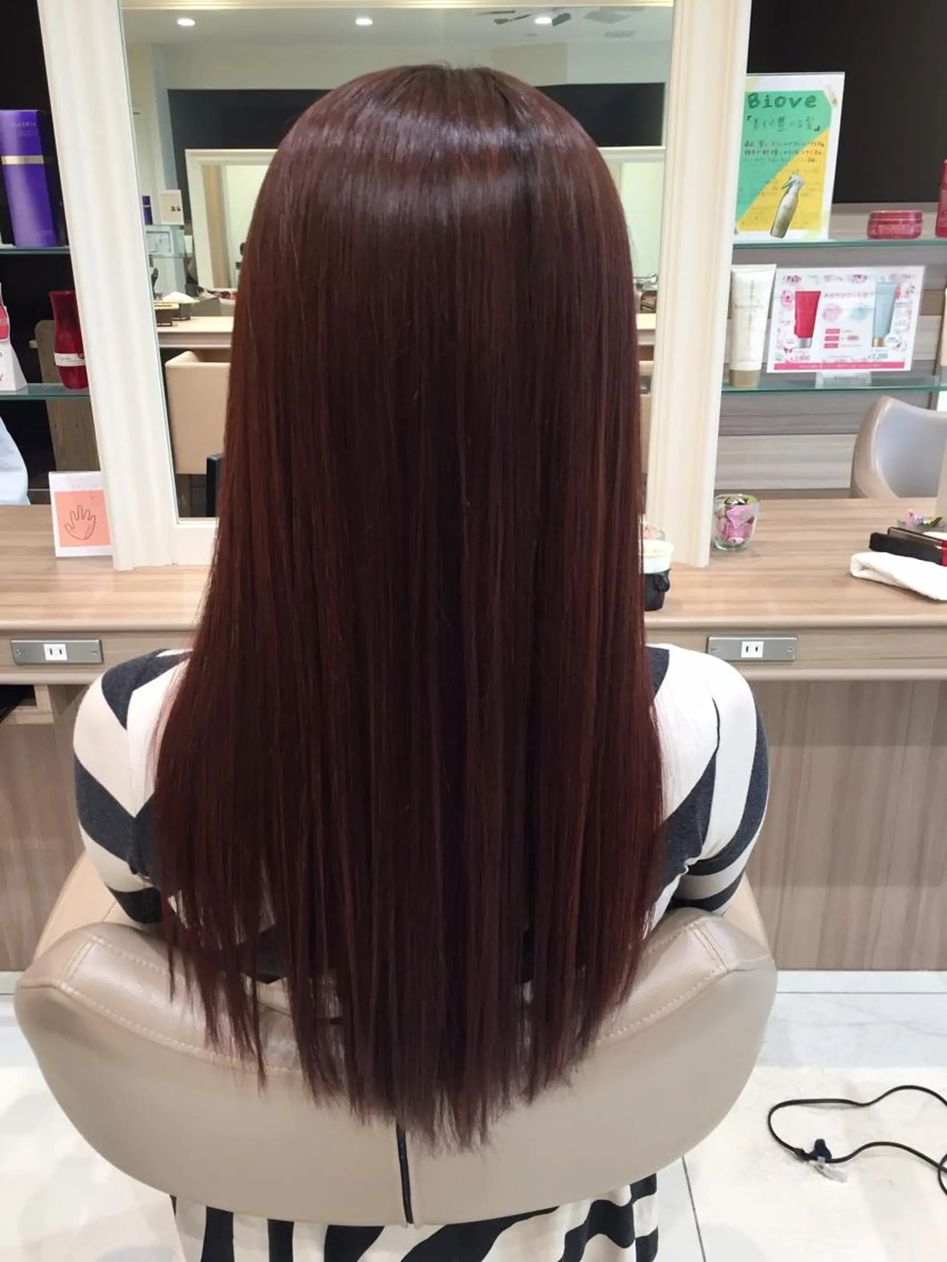 カラー 下平 秀美のヘアスタイル