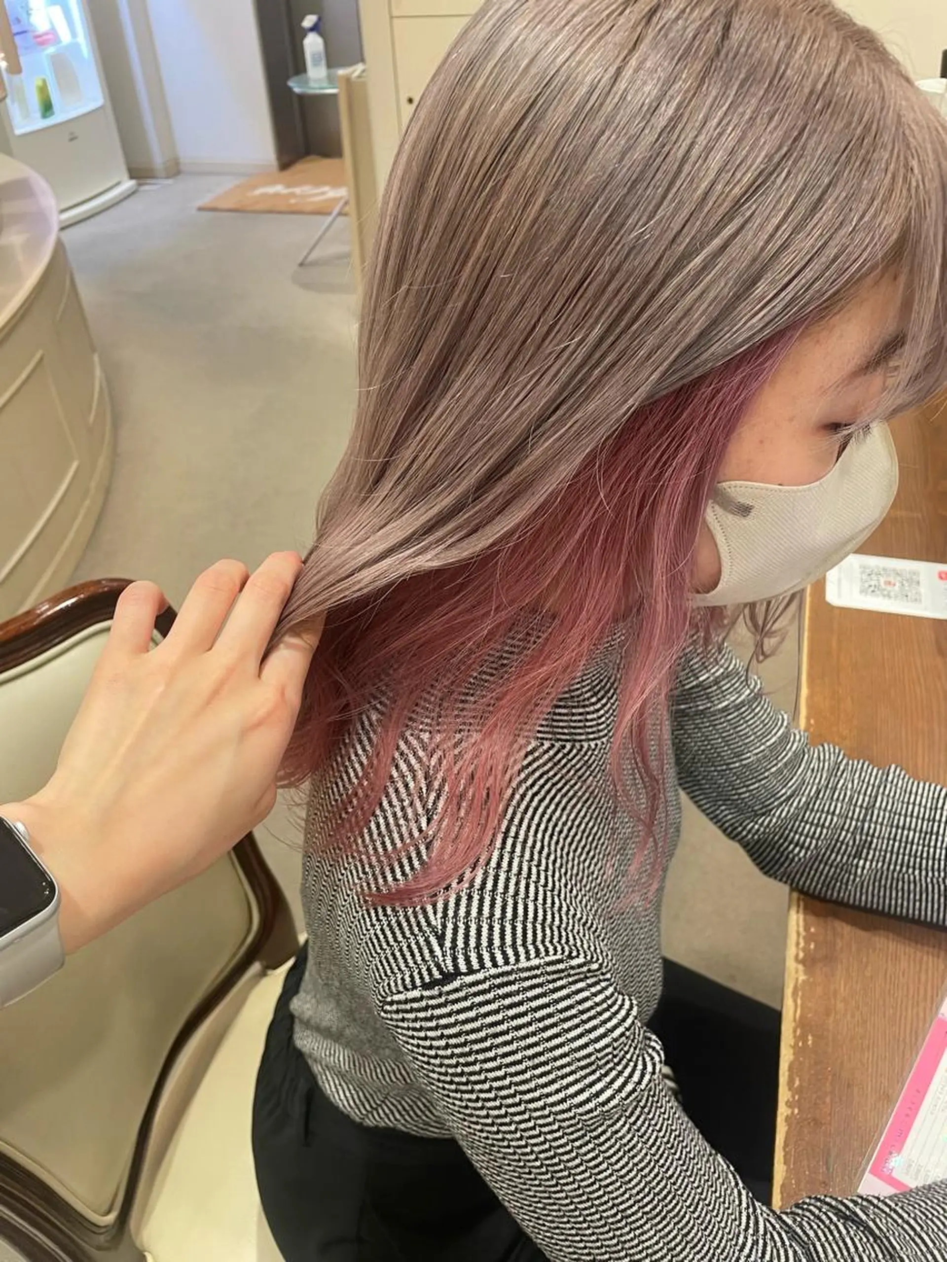 カラー ブリーチ 🍪ﾖｼｲﾊﾙﾈ🍪 ﾗﾍﾞﾝﾀﾞｰｶﾗｰのヘアスタイル