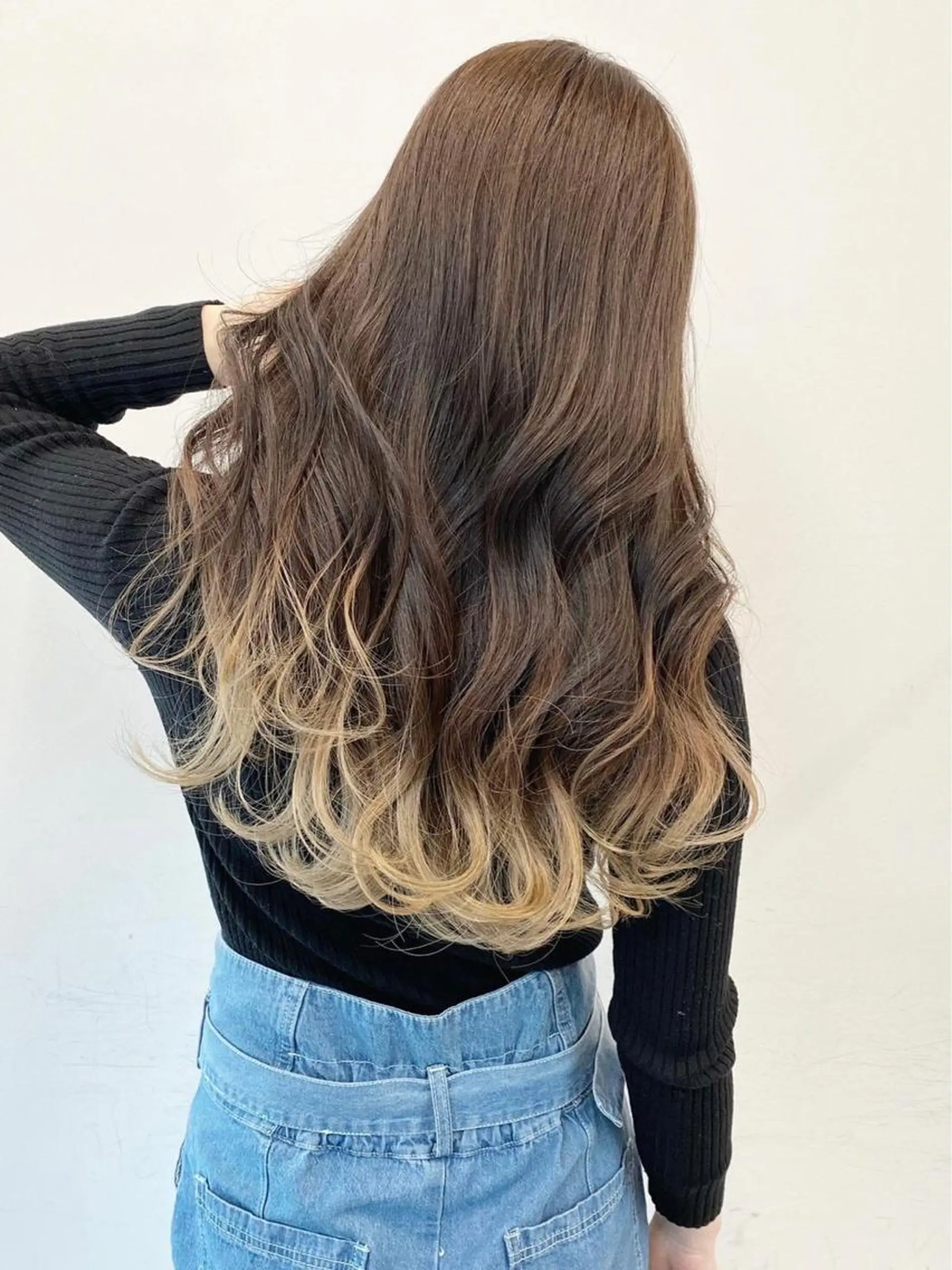 セミロング カラー グラデーションカラー ヘアカラー トリートメント 【公式】amble luxe池袋東口♻️のヘアスタイル