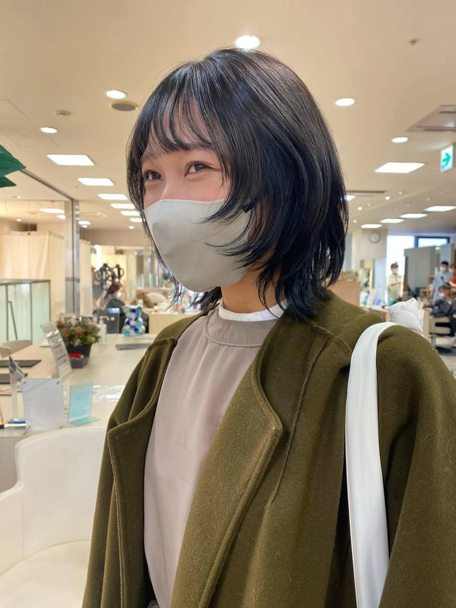 ショート カラー 黒髪 顔まわりレイヤー 韓国風ヘア レイヤーカット ショートヘア カット ヘアカラー トリートメント レイヤー/ウルフ🤎 mayo.のヘアスタイル