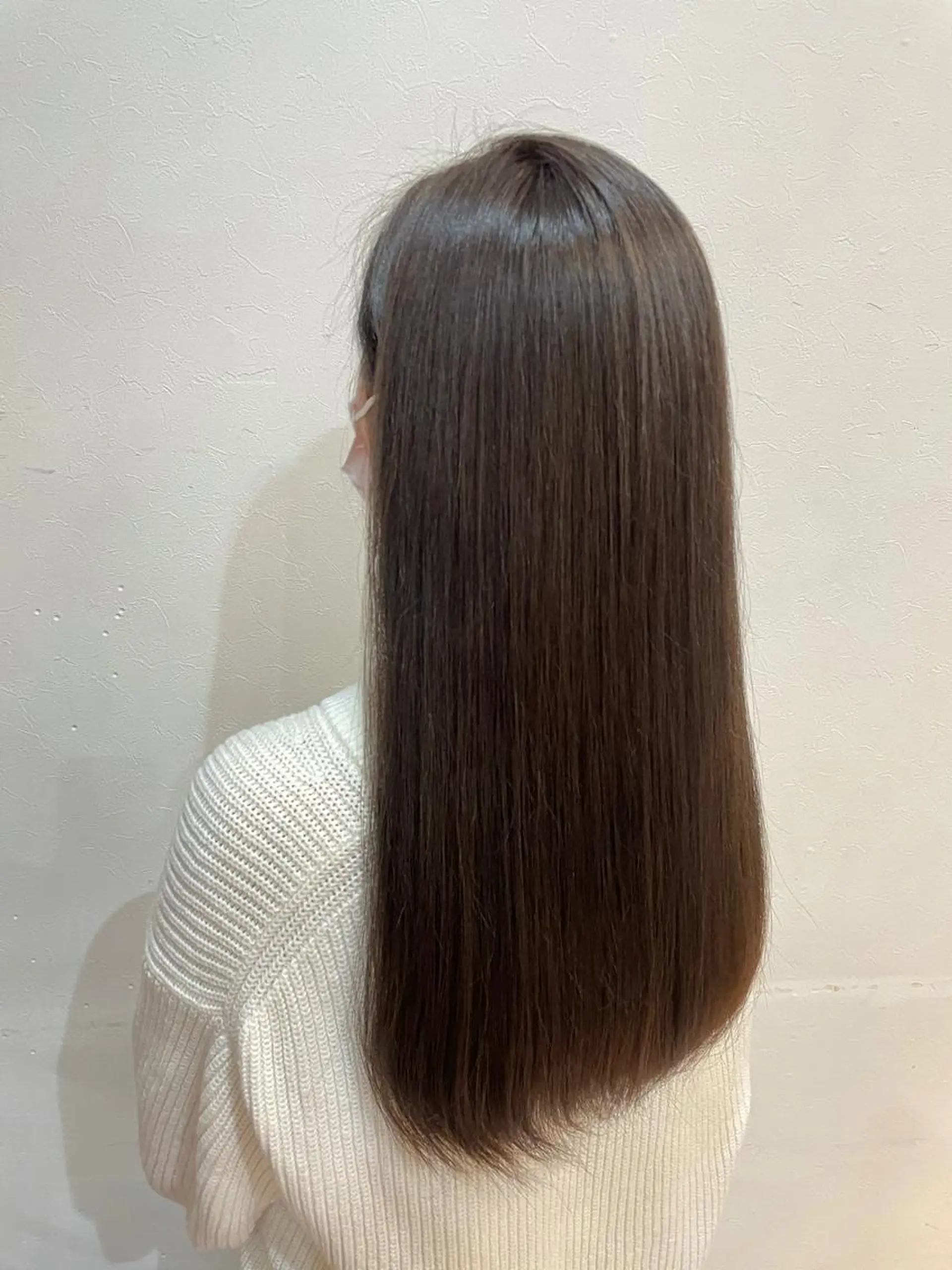 ロング アッシュ トリートメント カット 縮毛矯正 トリートメント Freez オオヤブ カホのヘアスタイル