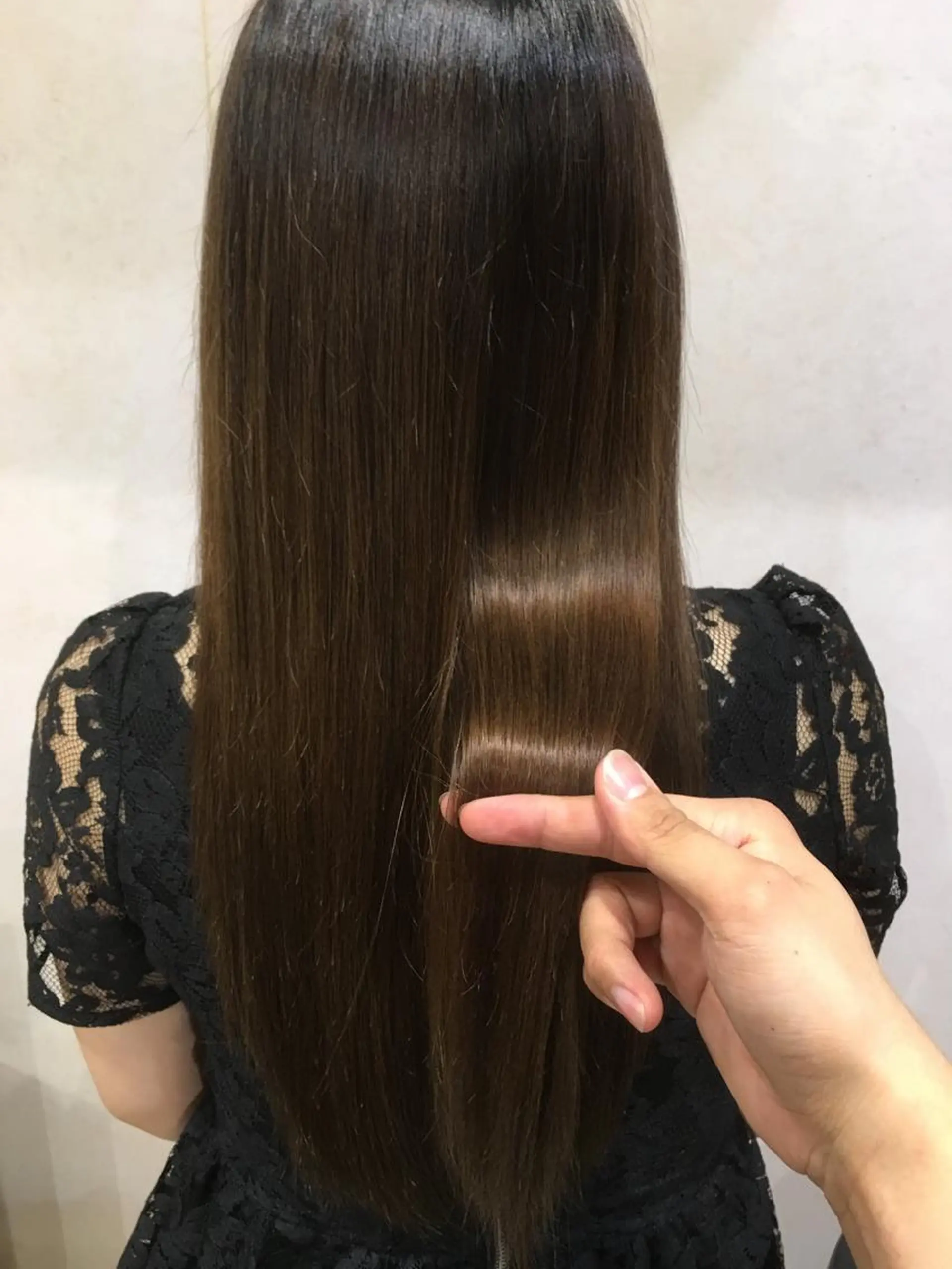 ロング TAKA 髪質改善のヘアスタイル