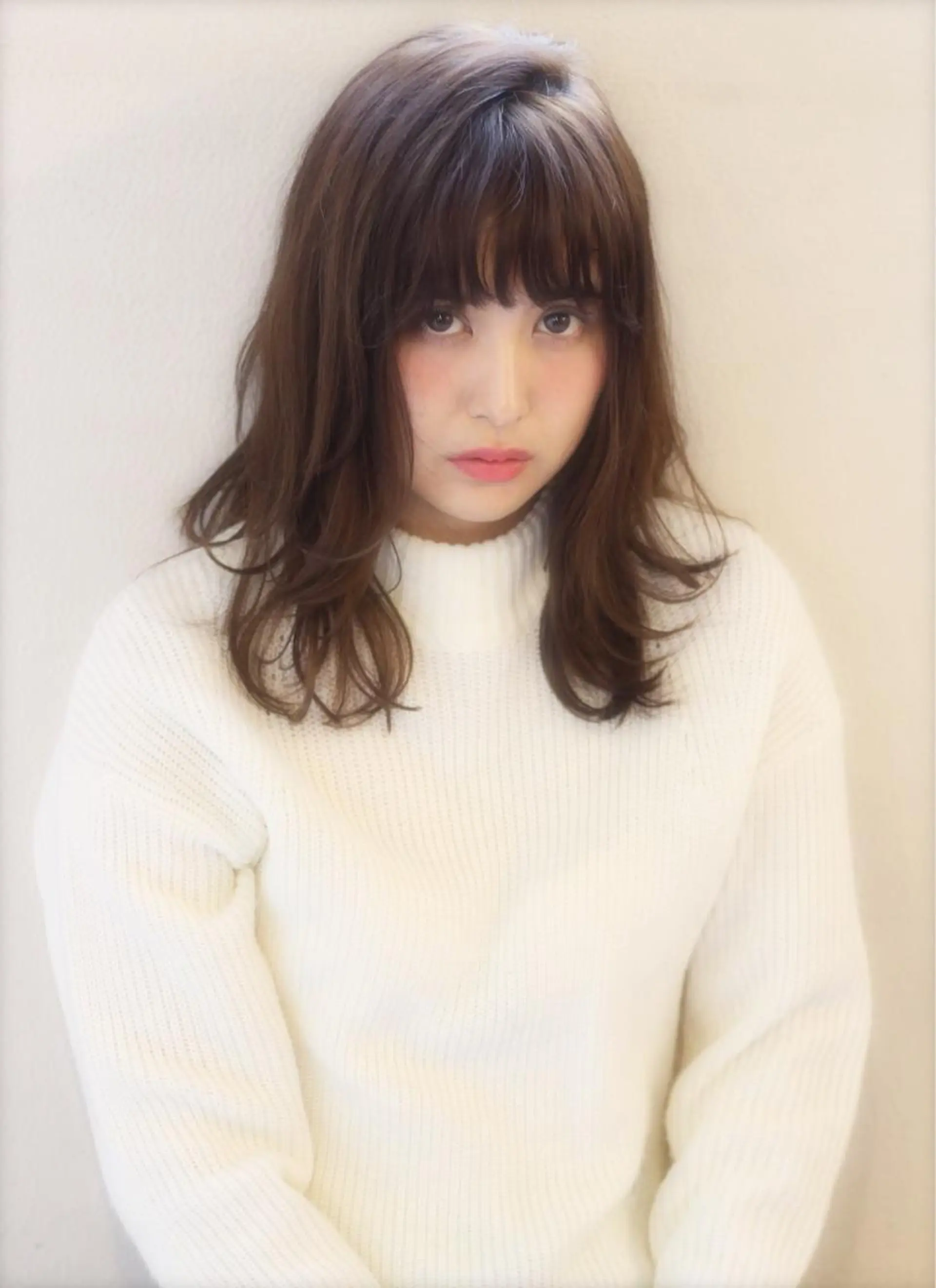 ミディアム 鎌倉 彩のヘアスタイル