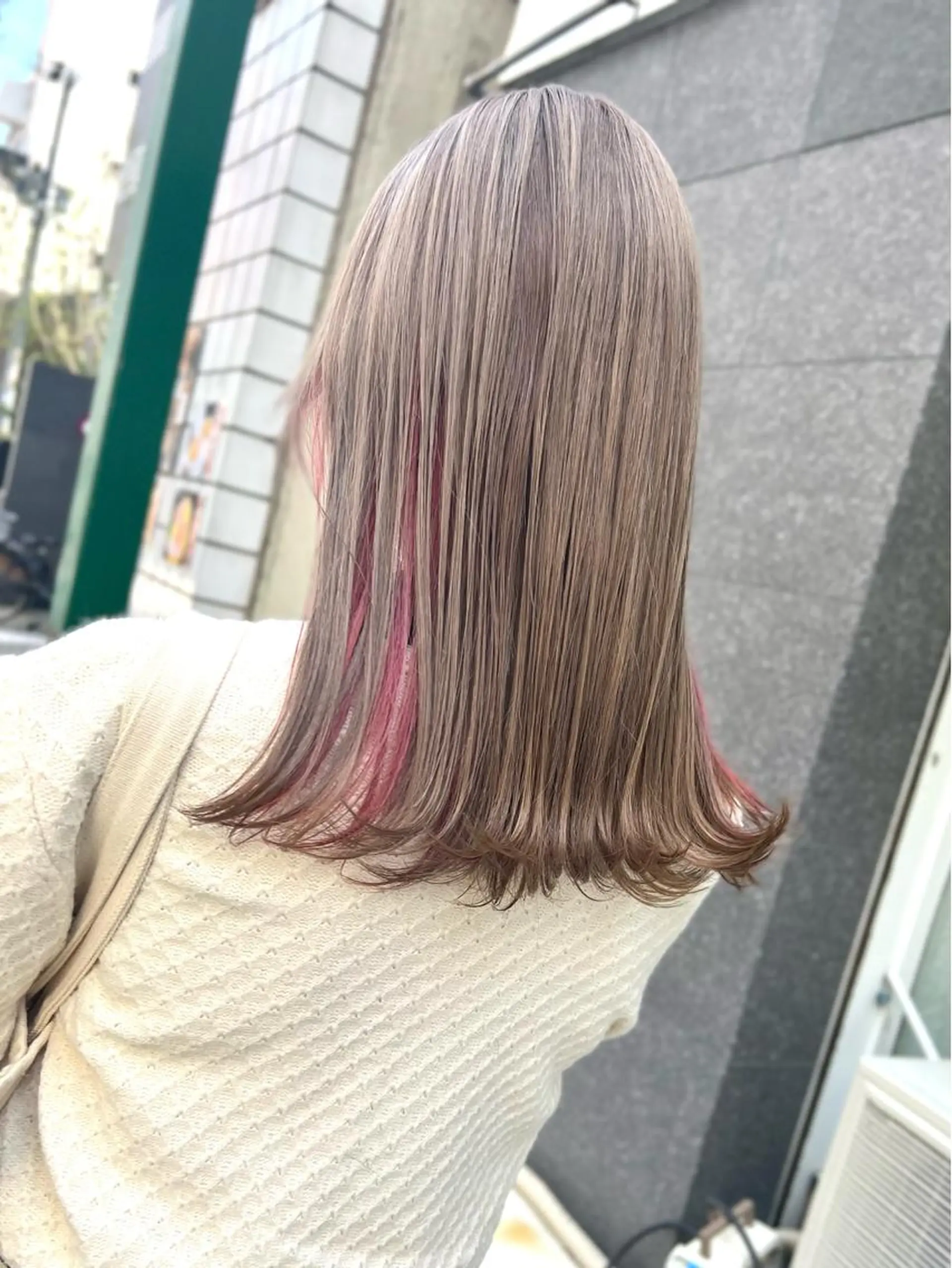 セミロング カラー ブリーチ ケアブリーチ ハイライトカラー ハイトーンカラー インナーカラー ヘアカラー ladix hair design所属・【透明感.艶髪】 中原史雄のヘアスタイル