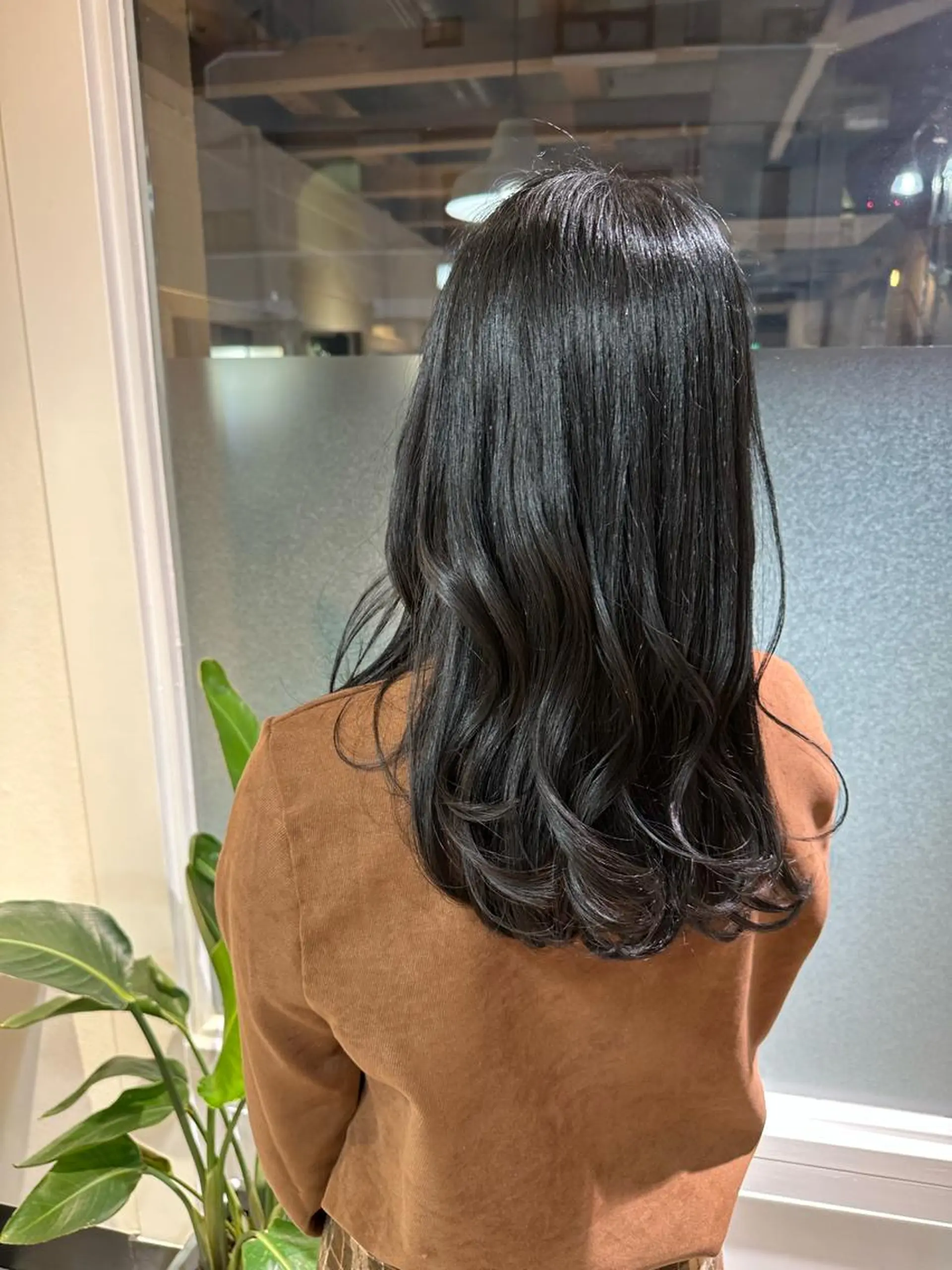 セミロング カラー トリートメント カット ヘアカラー トリートメント Annie 吉田 裕美のヘアスタイル