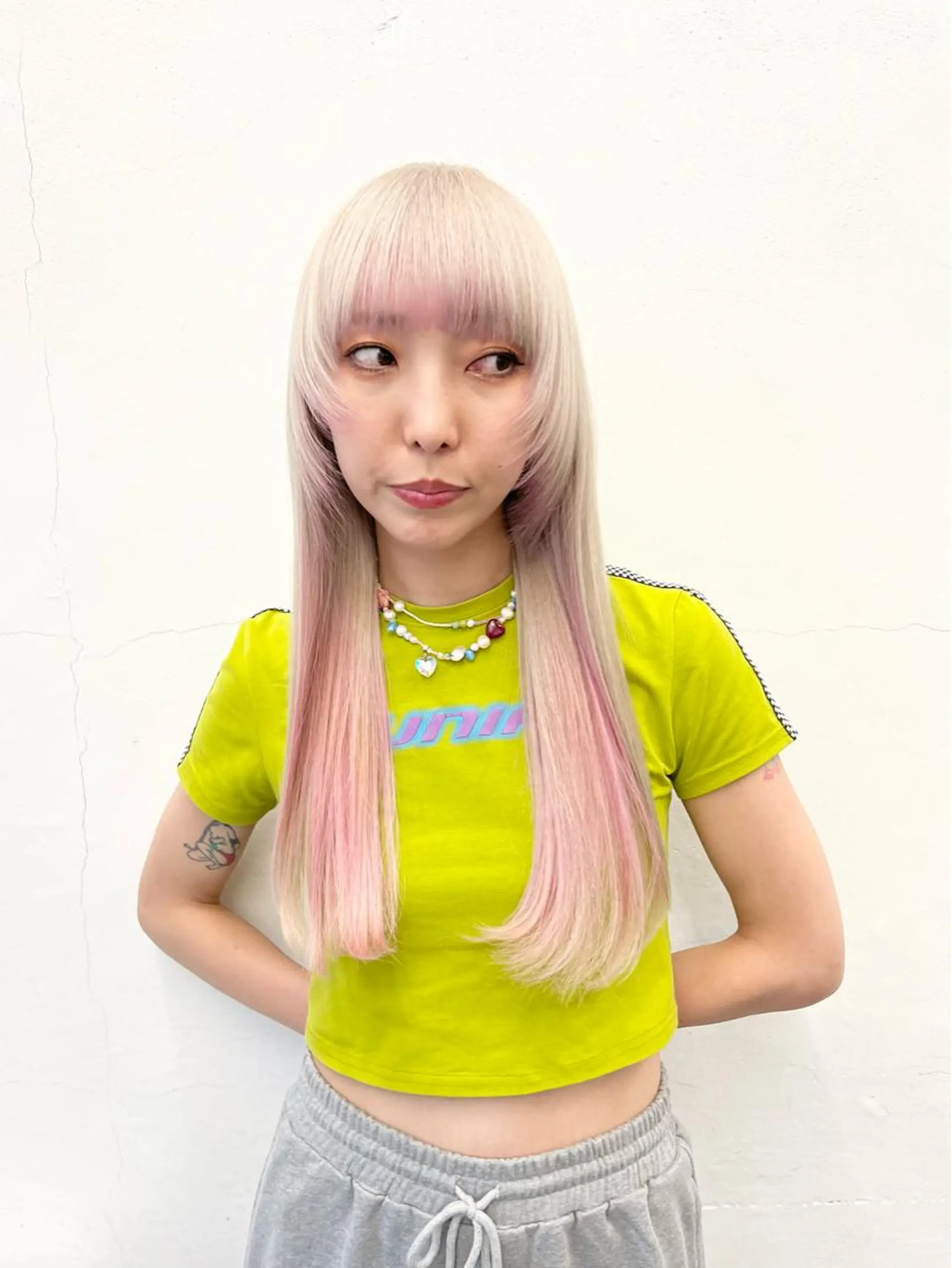 セミロング カラー ヘアアレンジ ブリーチ ケアブリーチ デザインカラー ダブルカラー カット ヘアカラー トリートメント HARU//原宿🤍 リピート率NO.1のヘアスタイル