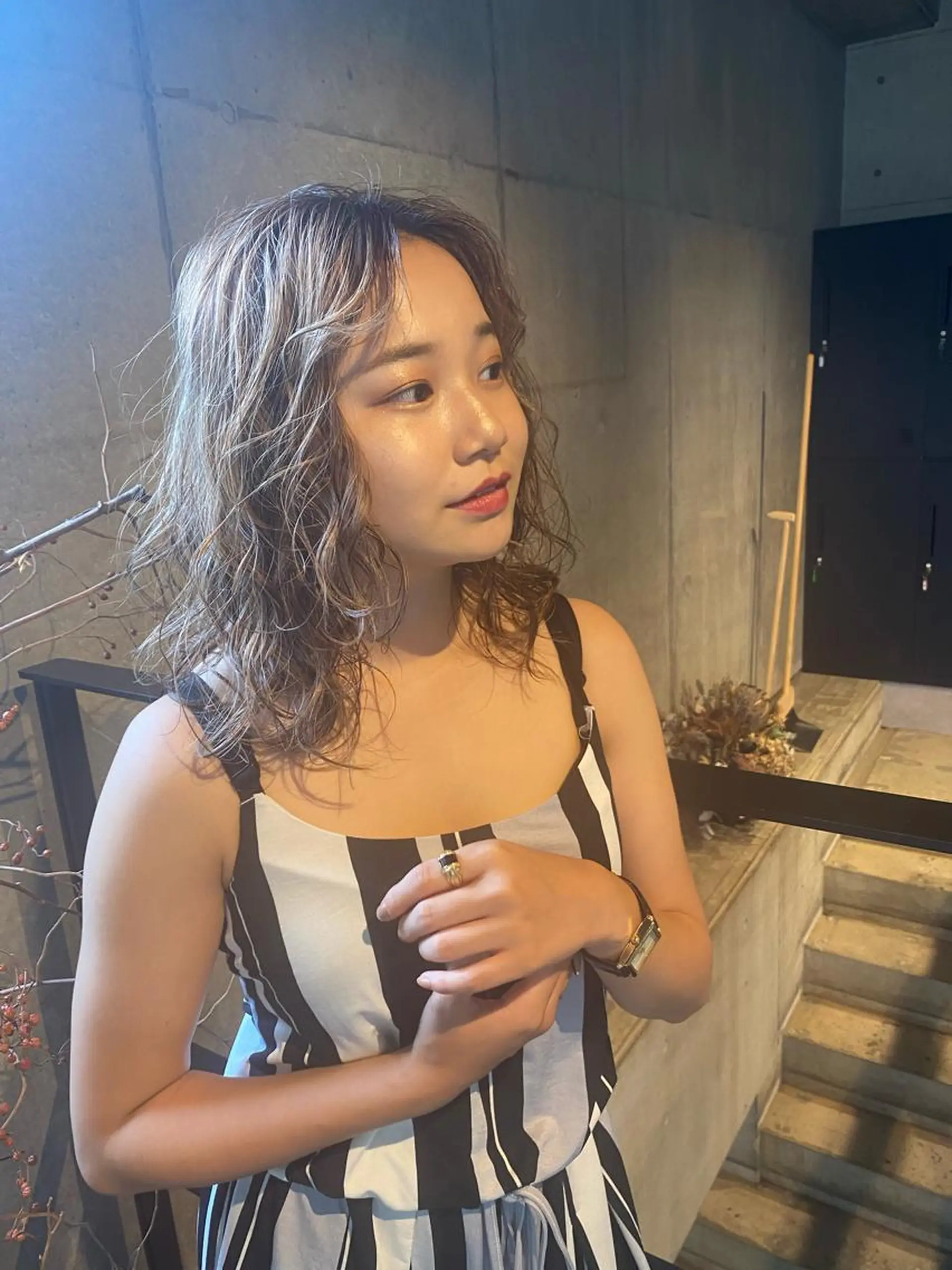 ミディアム china/ボブ/ ブリーチカラーのヘアスタイル