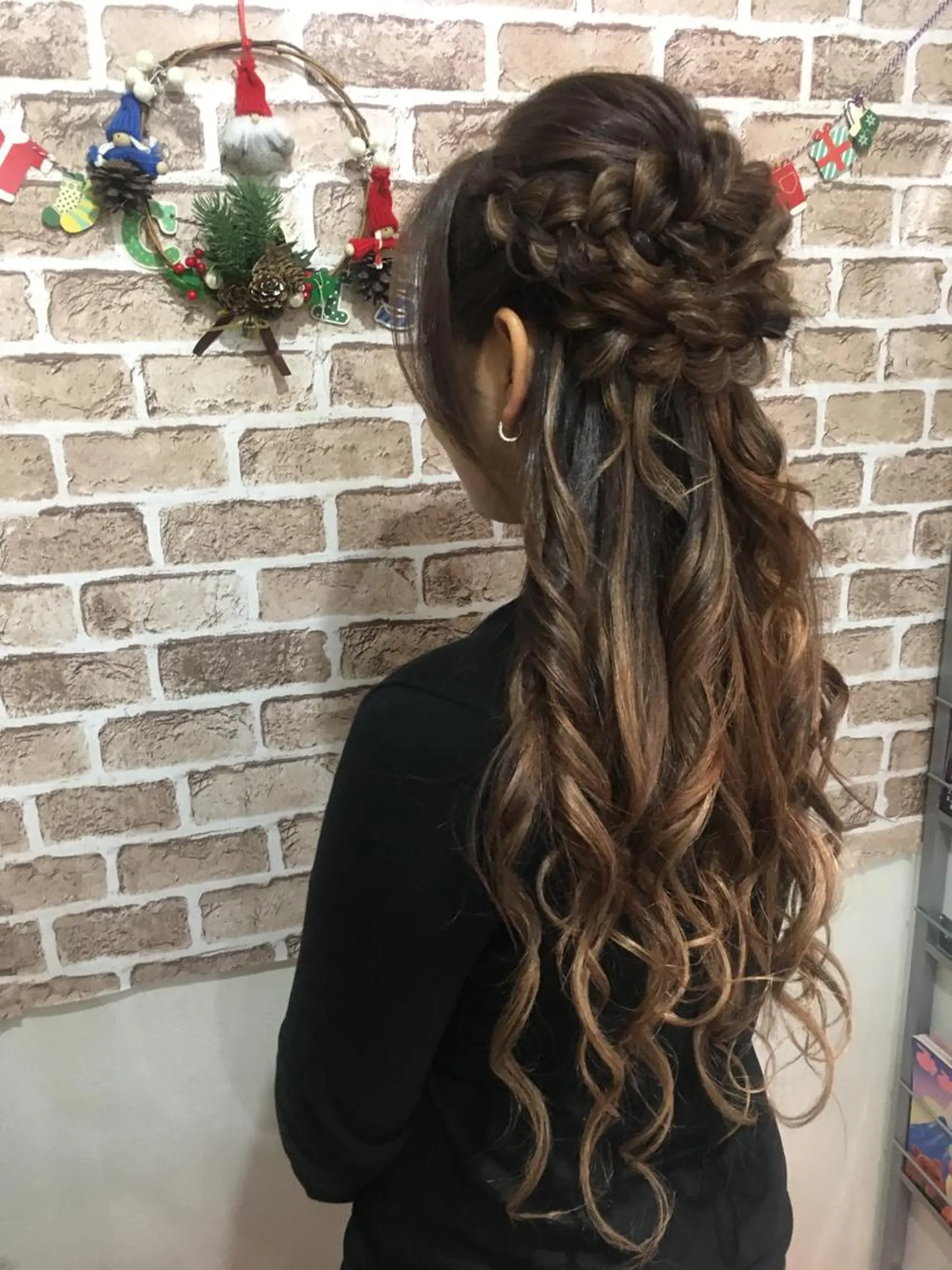 ロング ヘアアレンジ ネイル 毛穴改善/脱毛 ネイル　川上久仁子のエステ・リラクイメージ