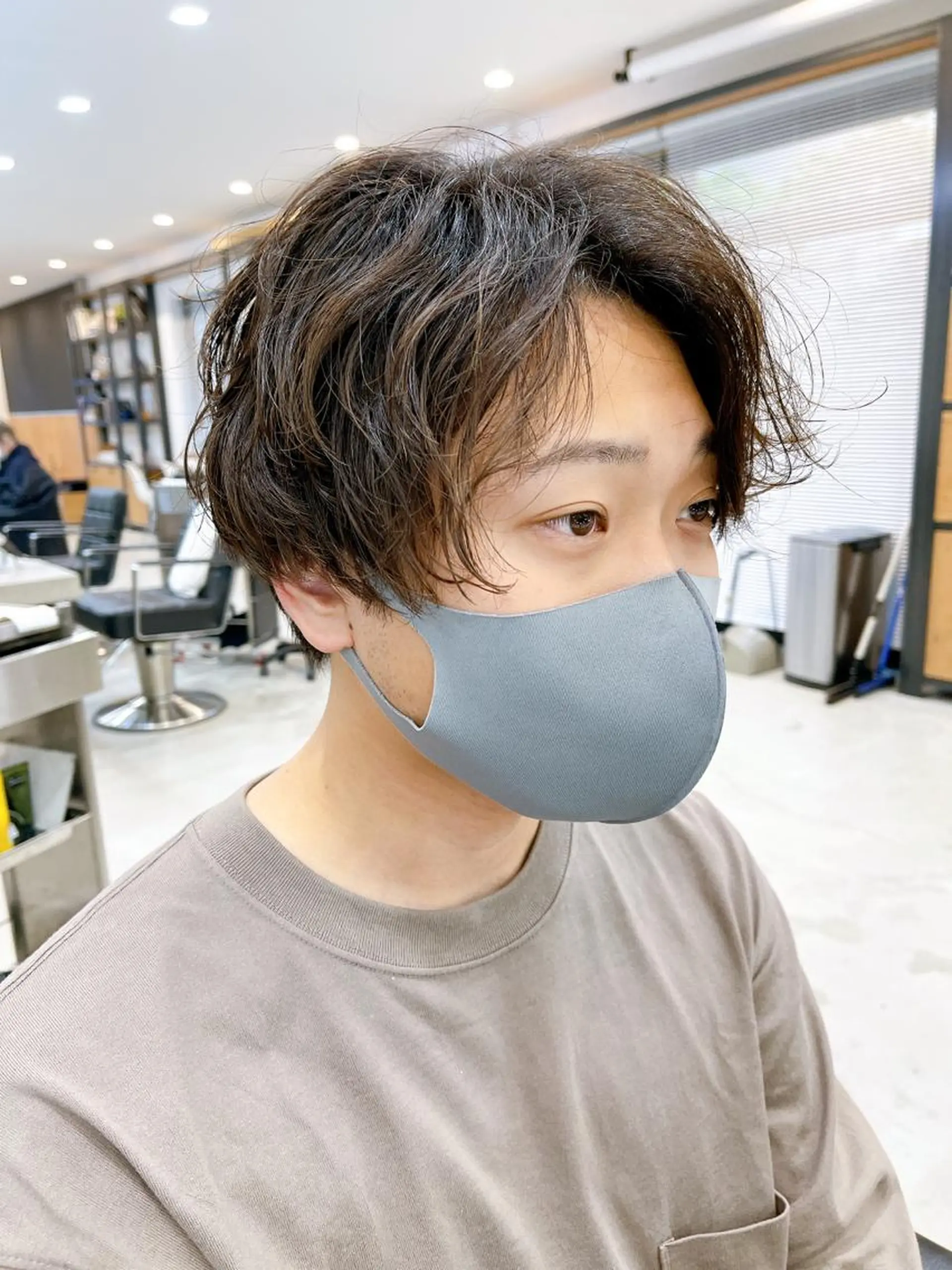 ショート パーマ メンズ センターパート カット パーマ メンズパーマ タカキリョウのヘアスタイル