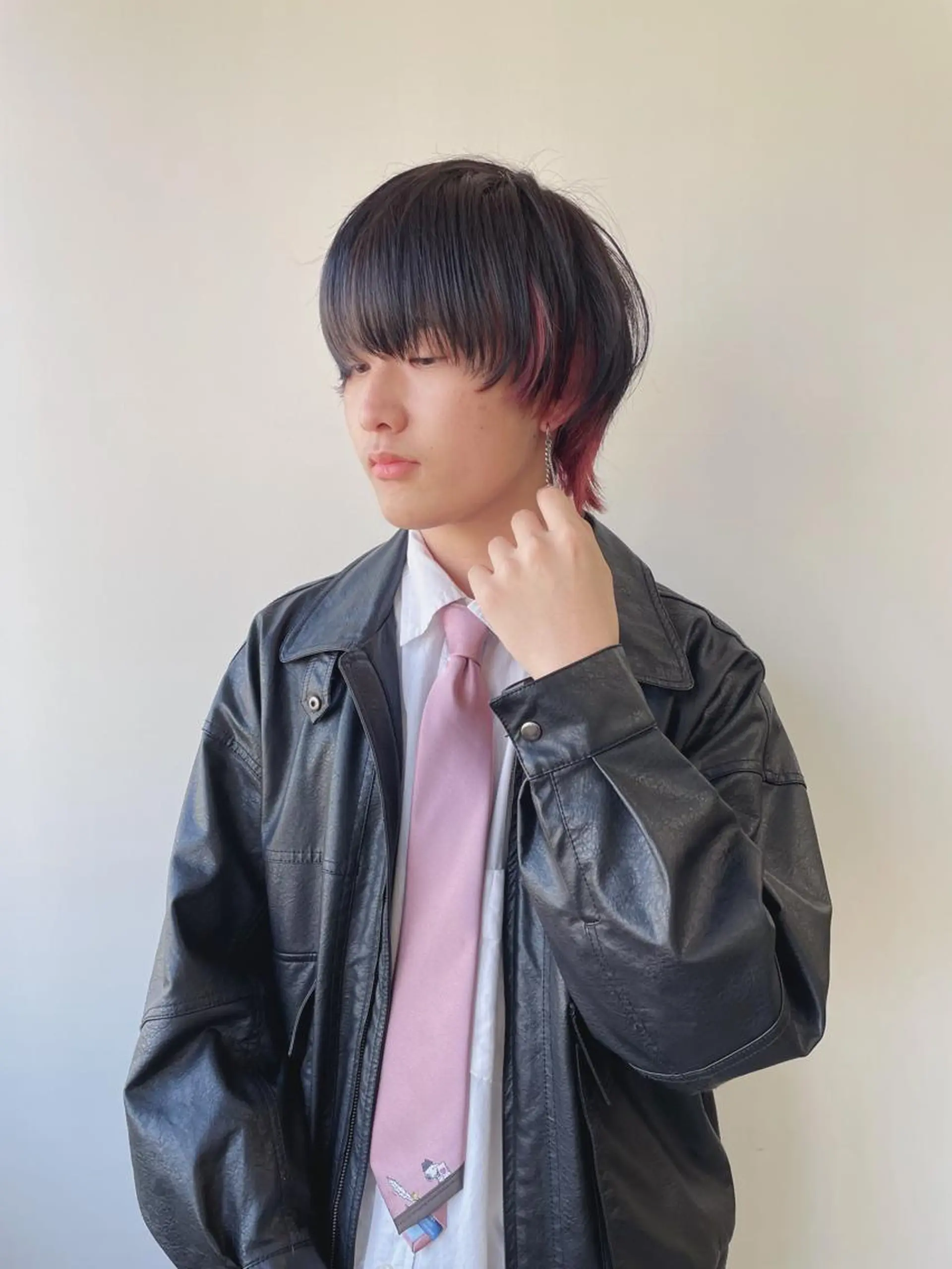 ショート カラー メンズ メンズインナーカラー インナーカラー Terve. 杉山 将悟のヘアスタイル
